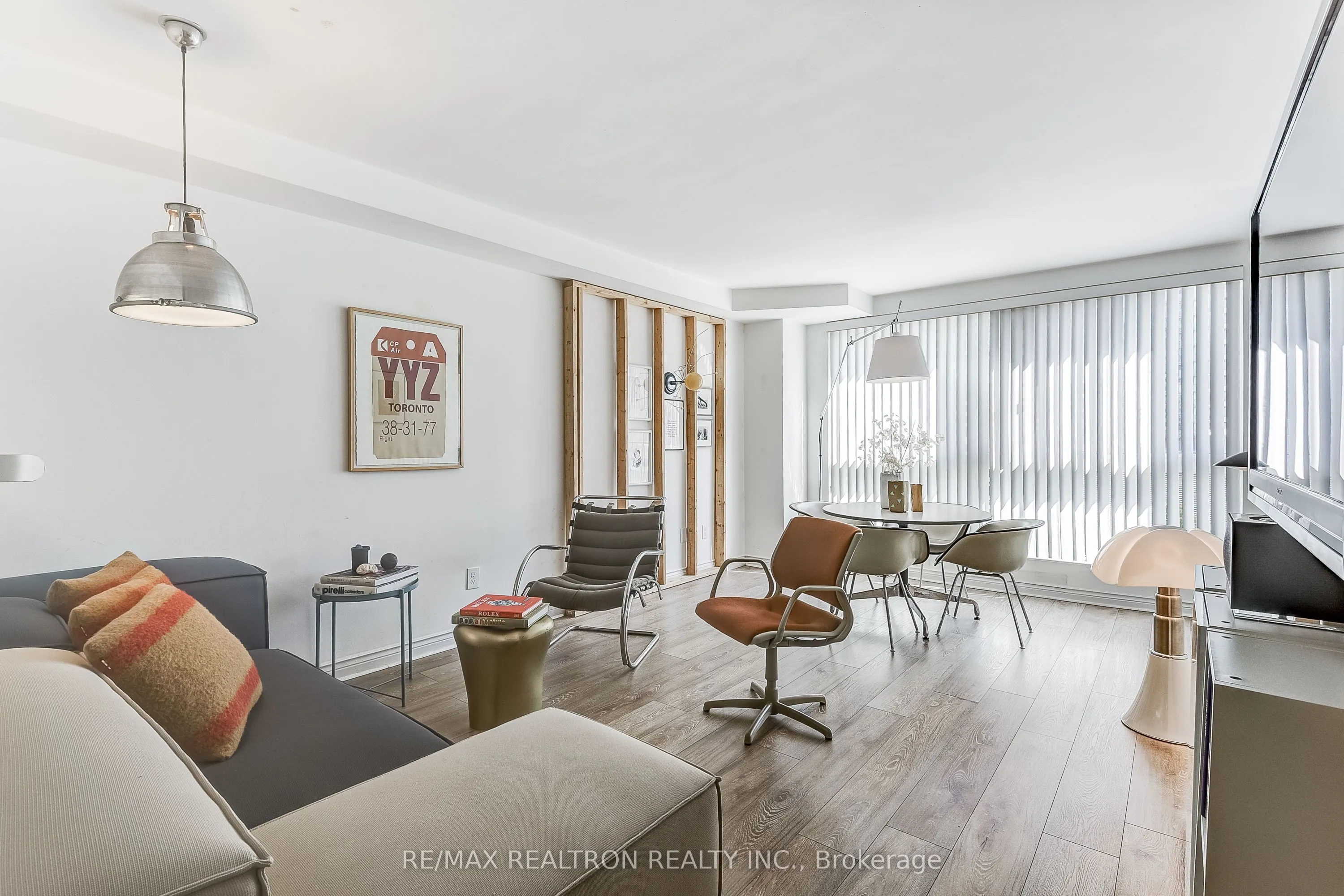 7 Broadway Avenue, #9