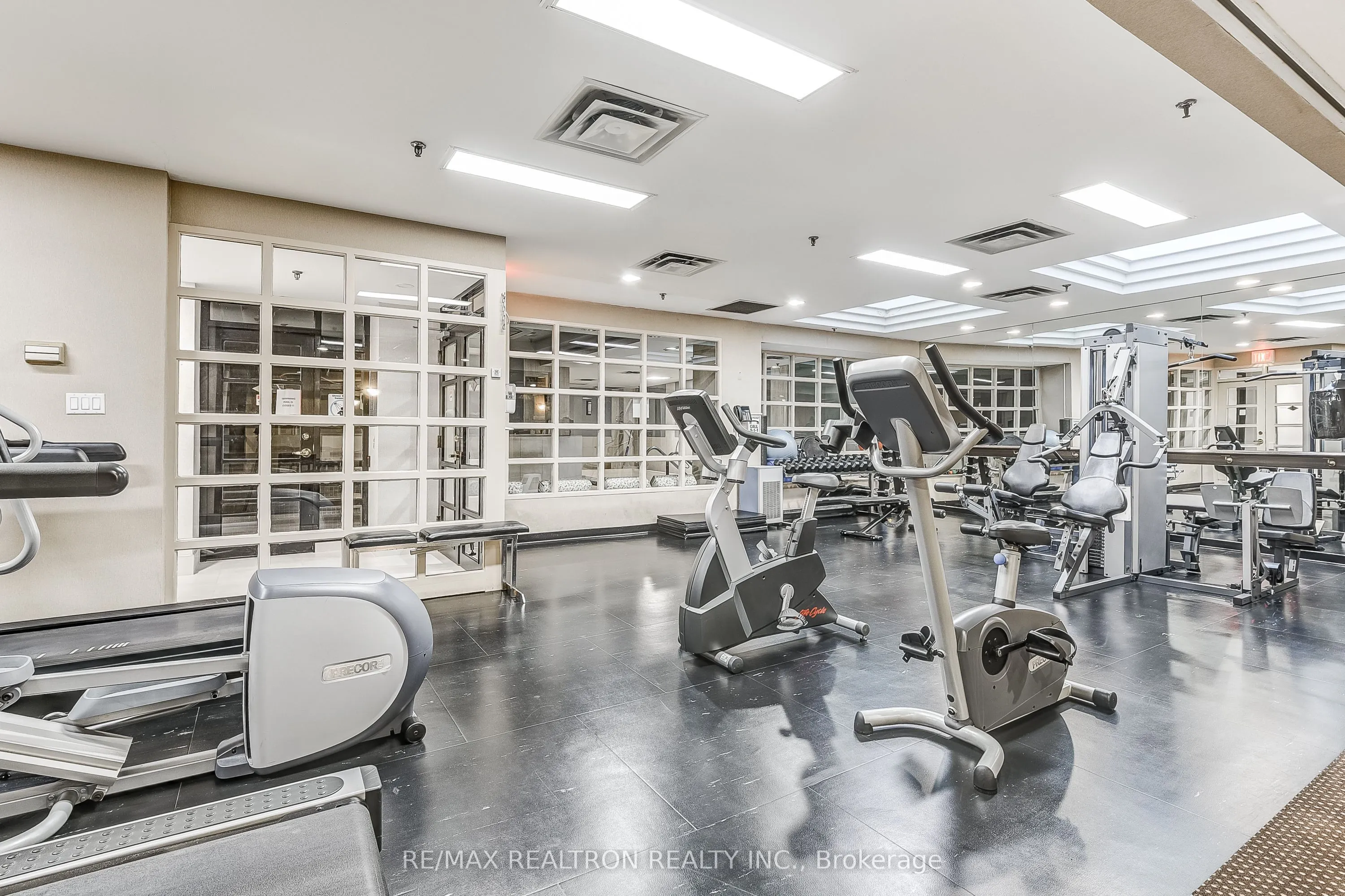 7 Broadway Avenue, #9