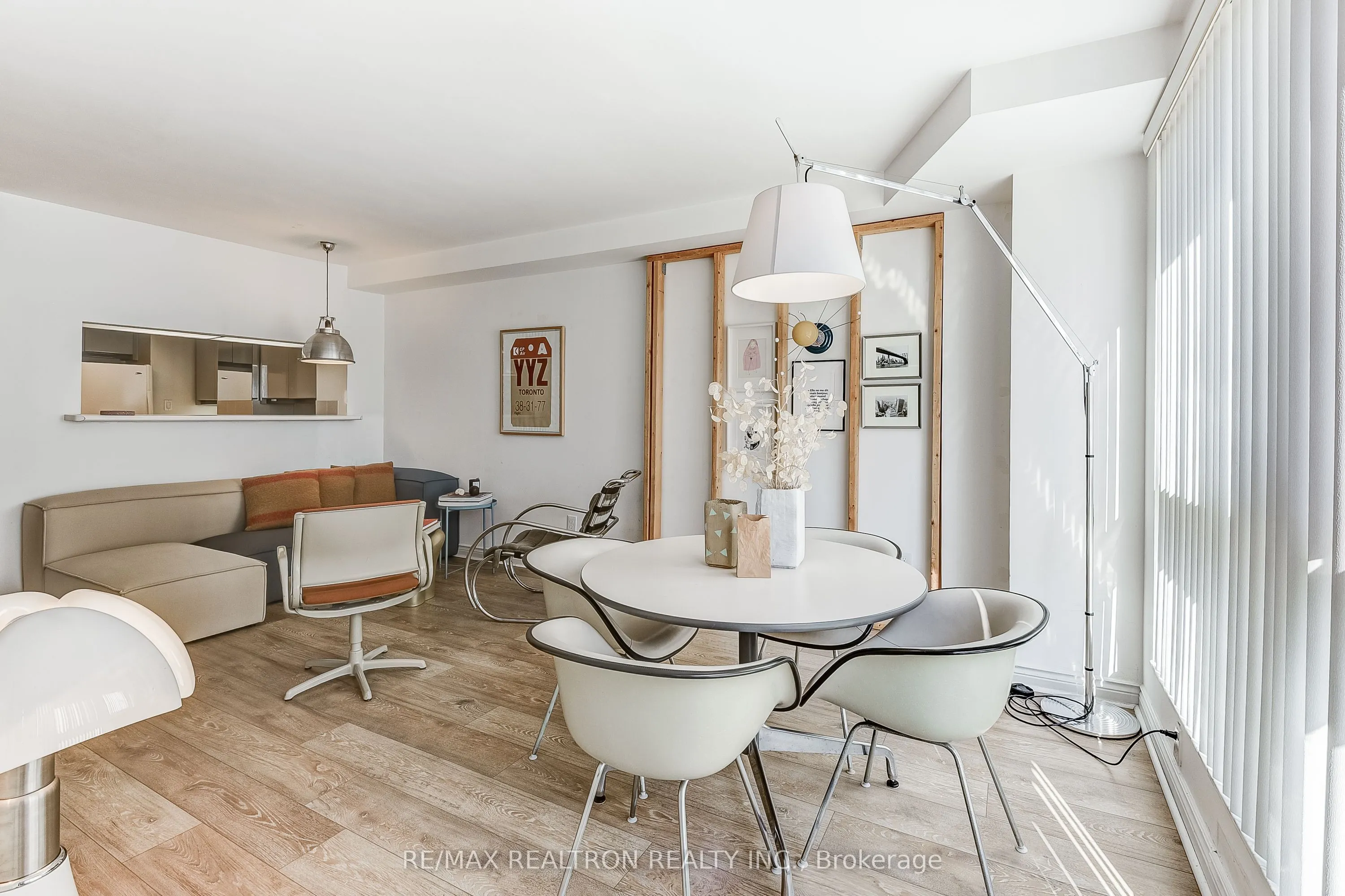 7 Broadway Avenue, #9