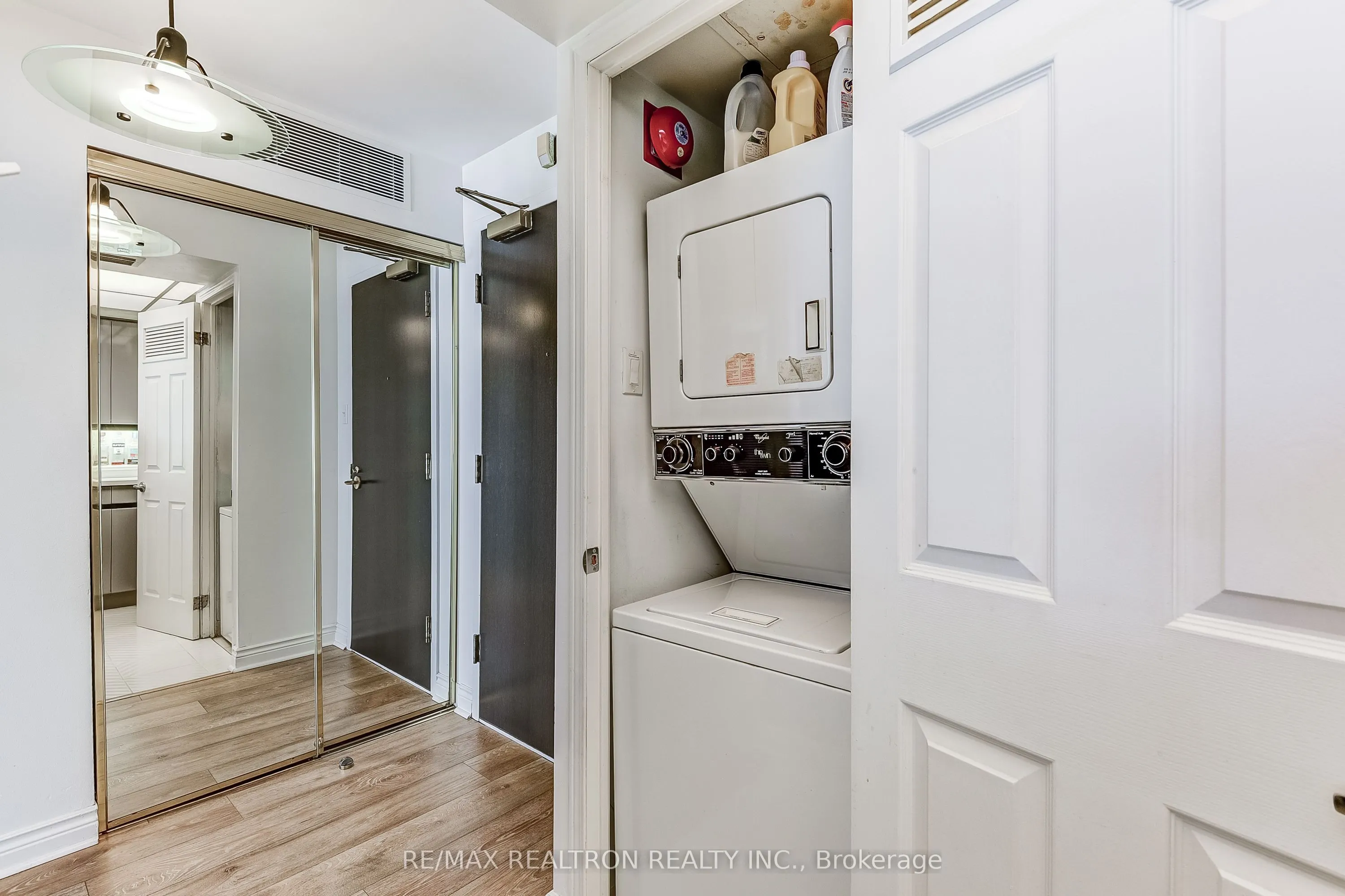 7 Broadway Avenue, #9