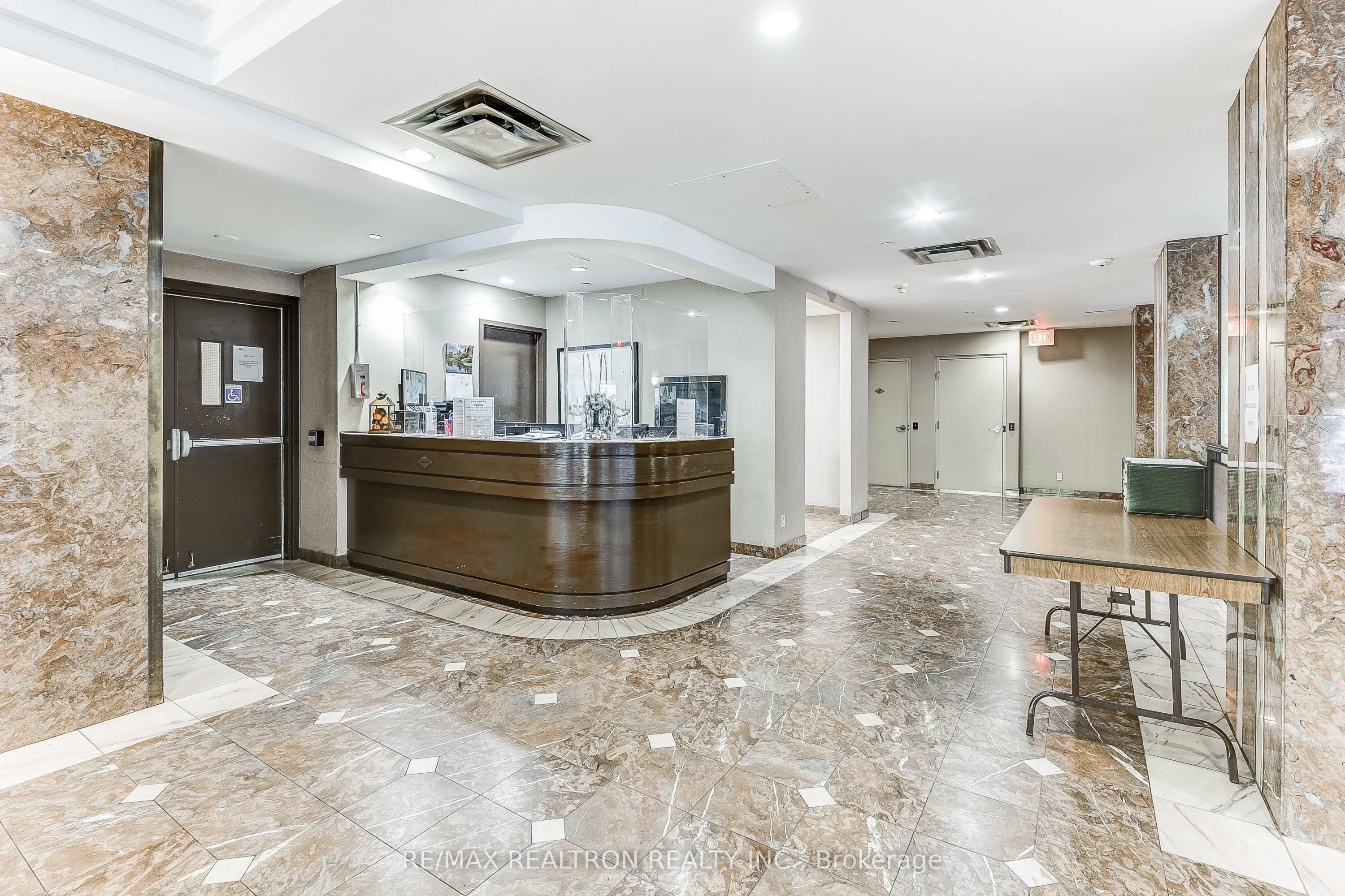 7 Broadway Avenue, #9