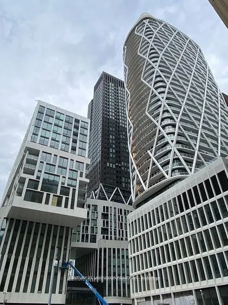 238 Simcoe Street, #2707