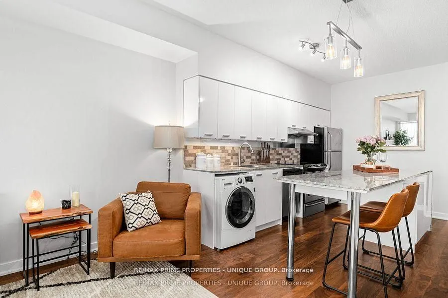 29 Singer Court, #2207