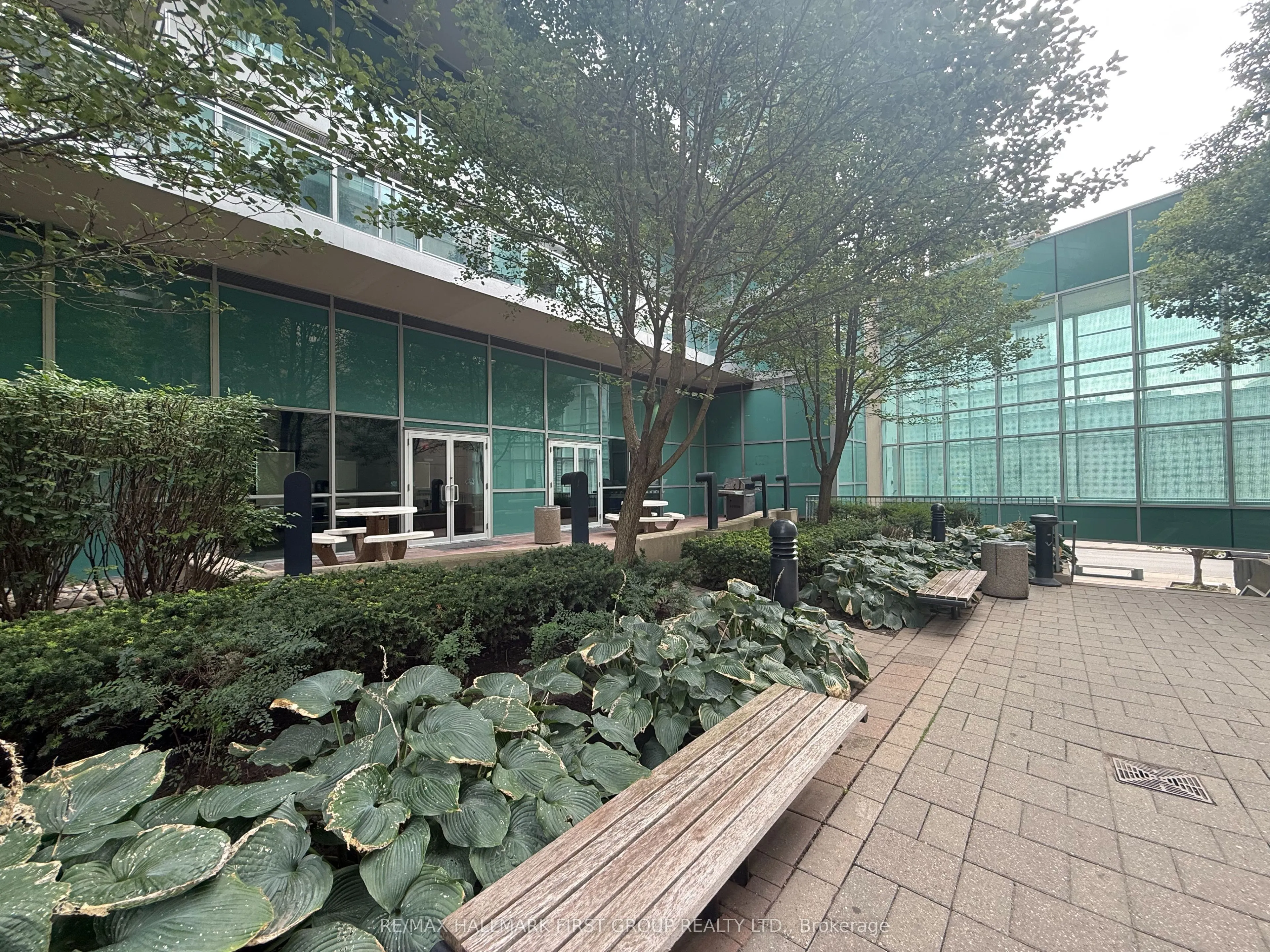 80 Western Battery Road, #1111