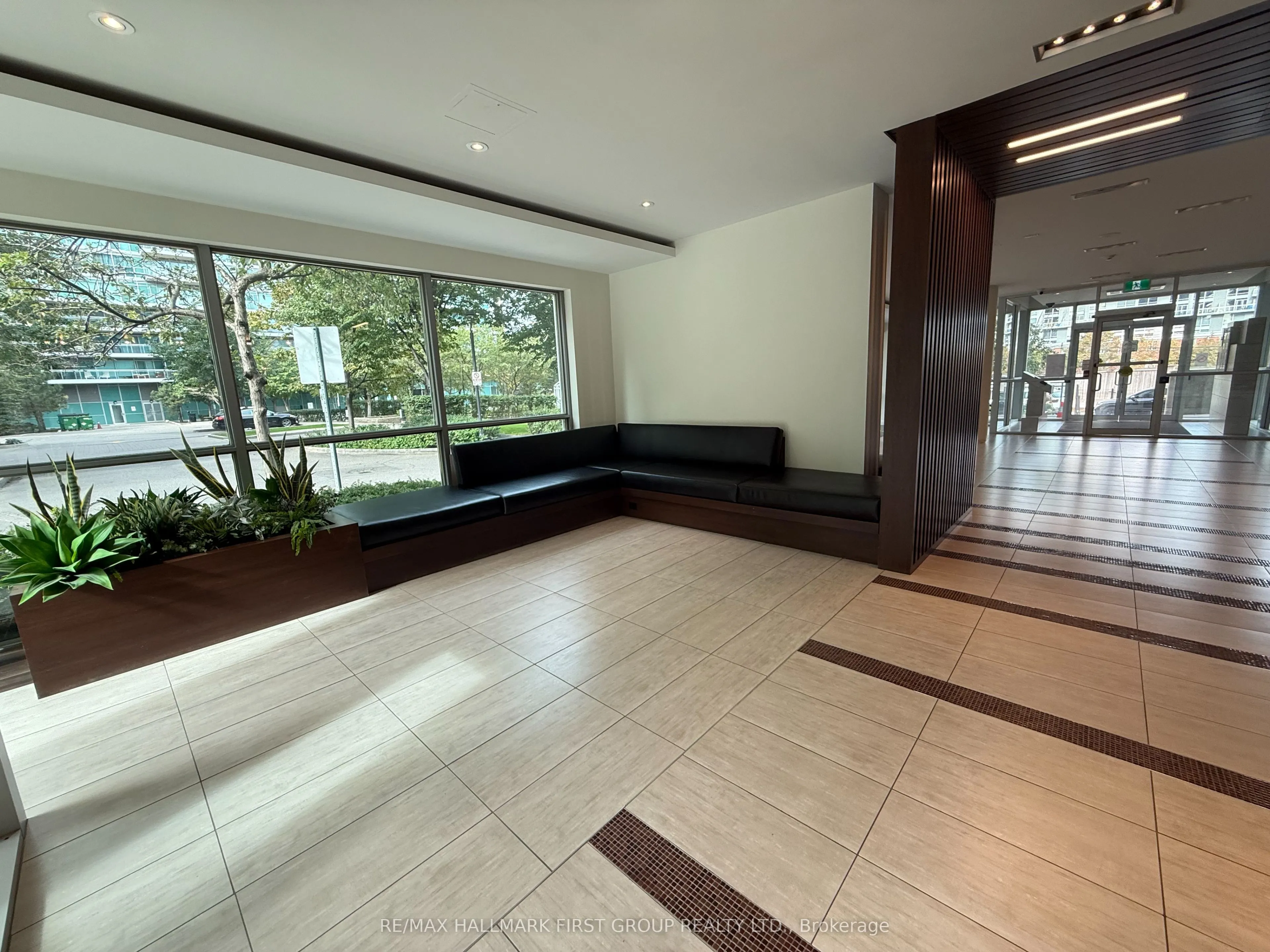 80 Western Battery Road, #1111