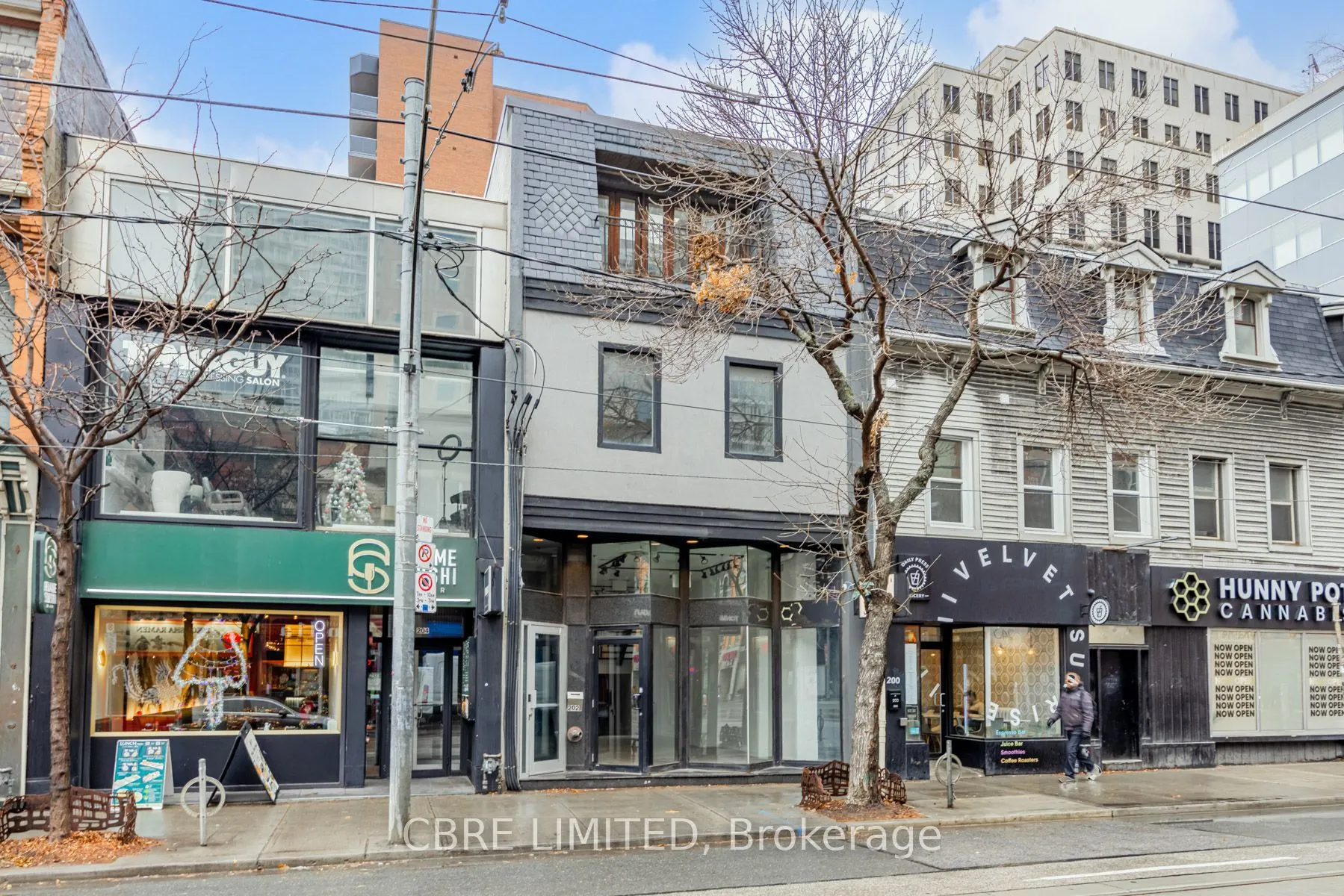 202 Queen Street W