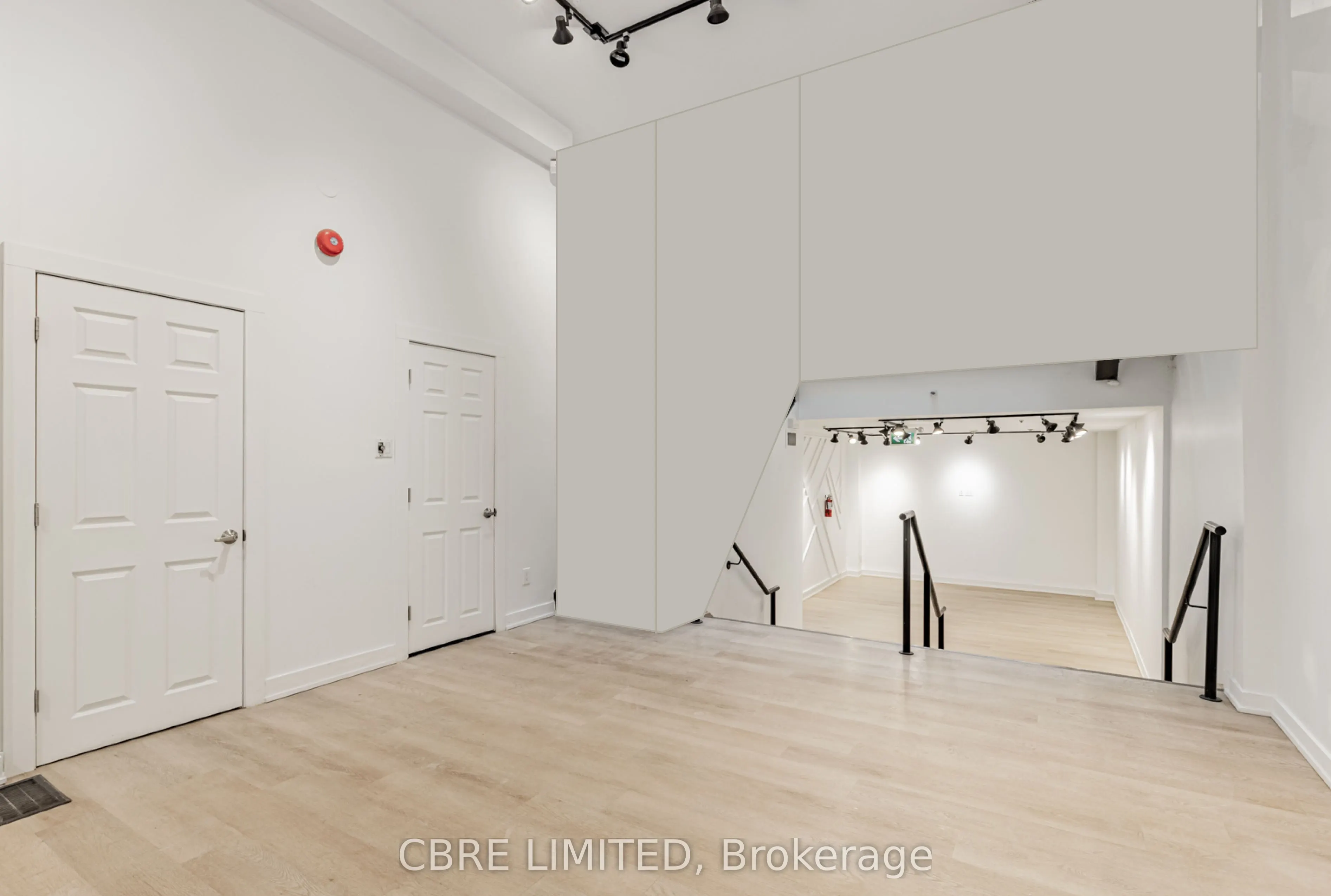 202 Queen Street W