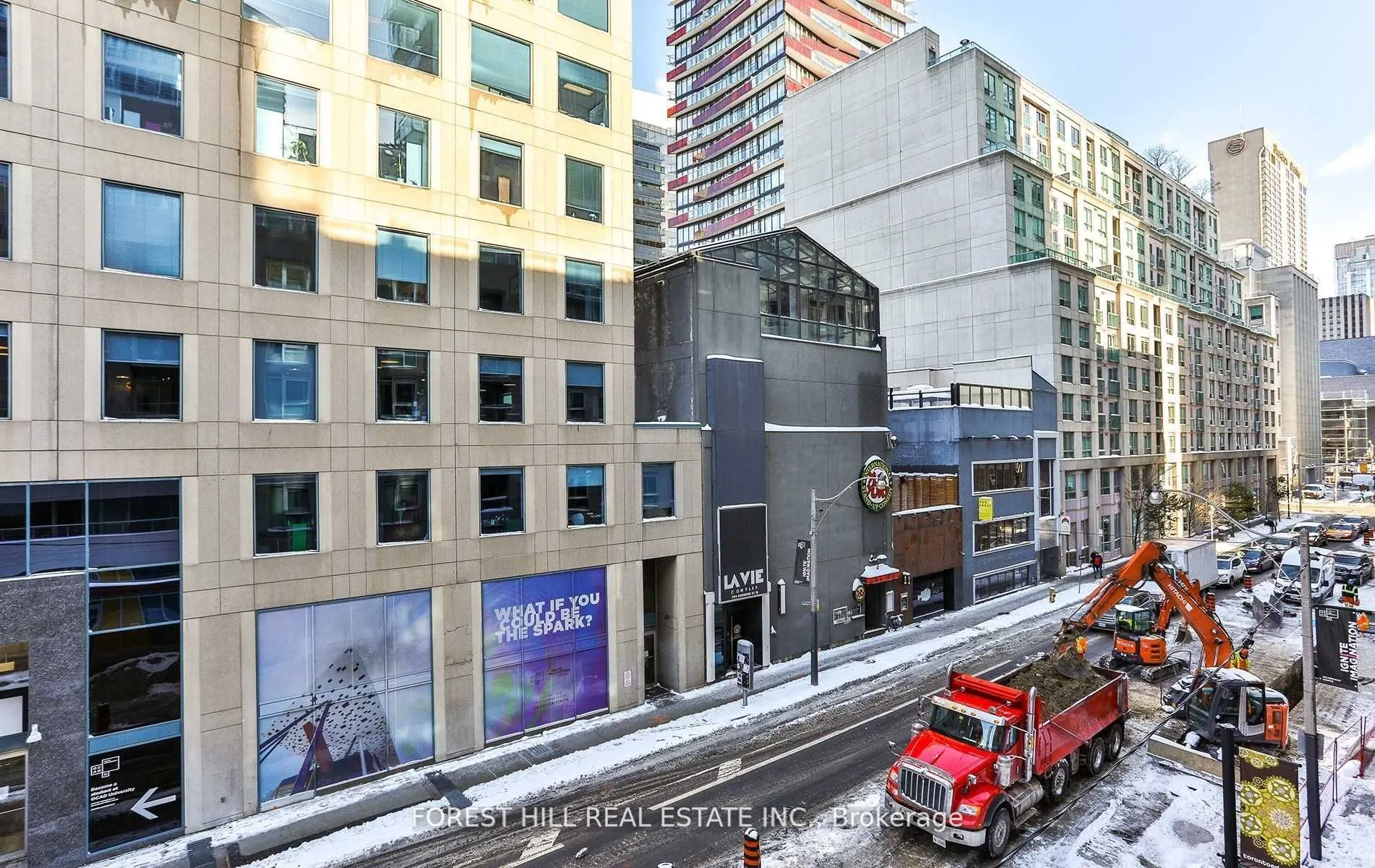 199 Richmond Street W, #318