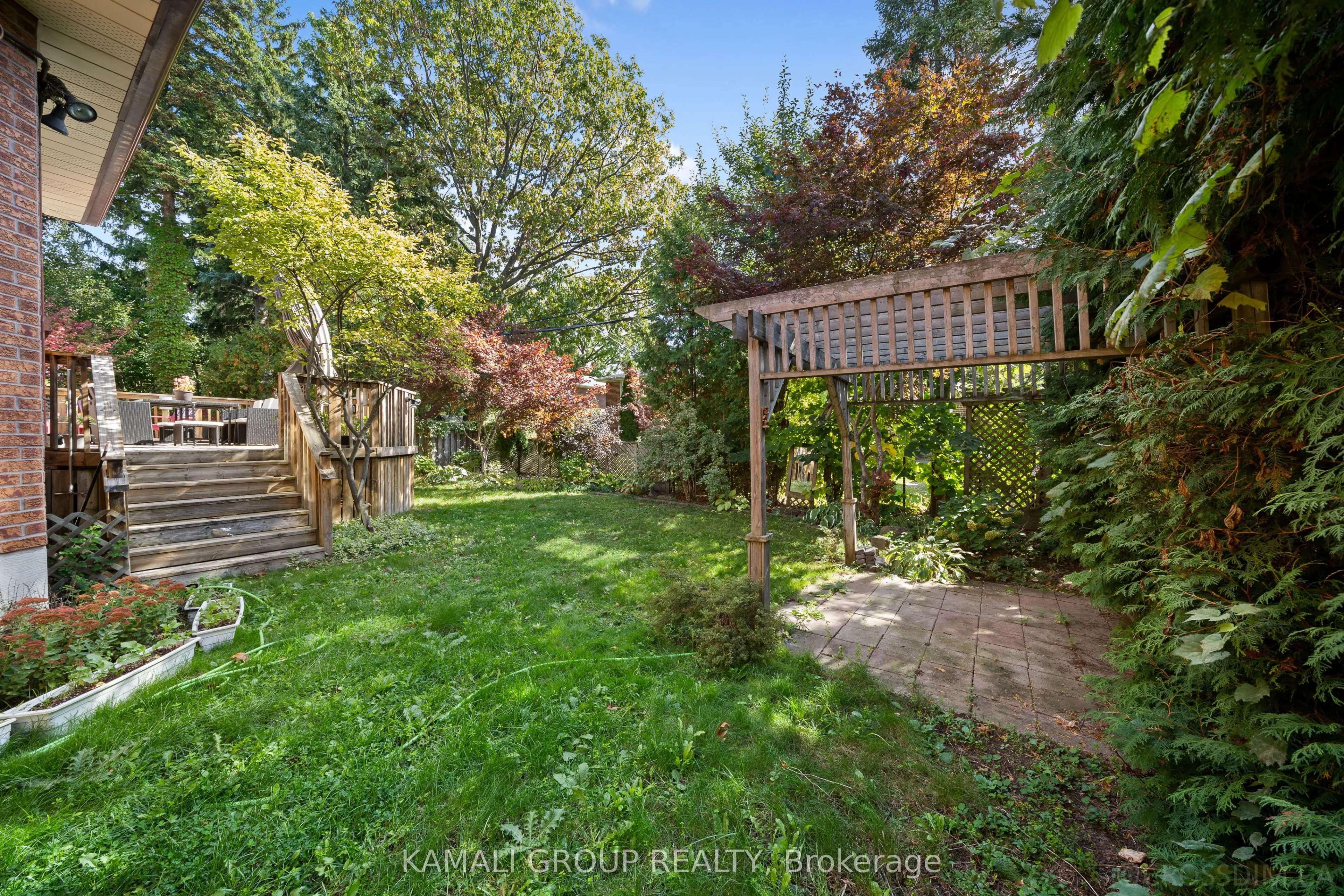 287 Dunview Avenue