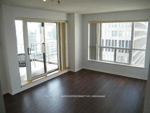 909 Bay Street, #1905