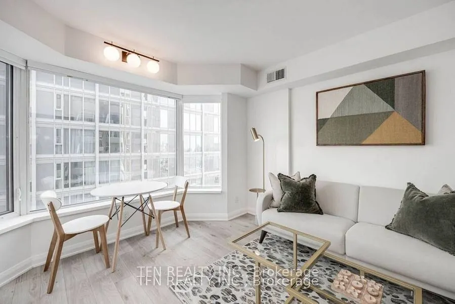 155 Yorkville Avenue, #2910