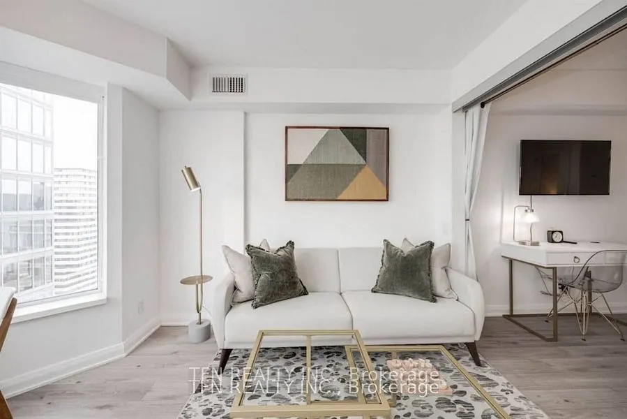 155 Yorkville Avenue, #2910