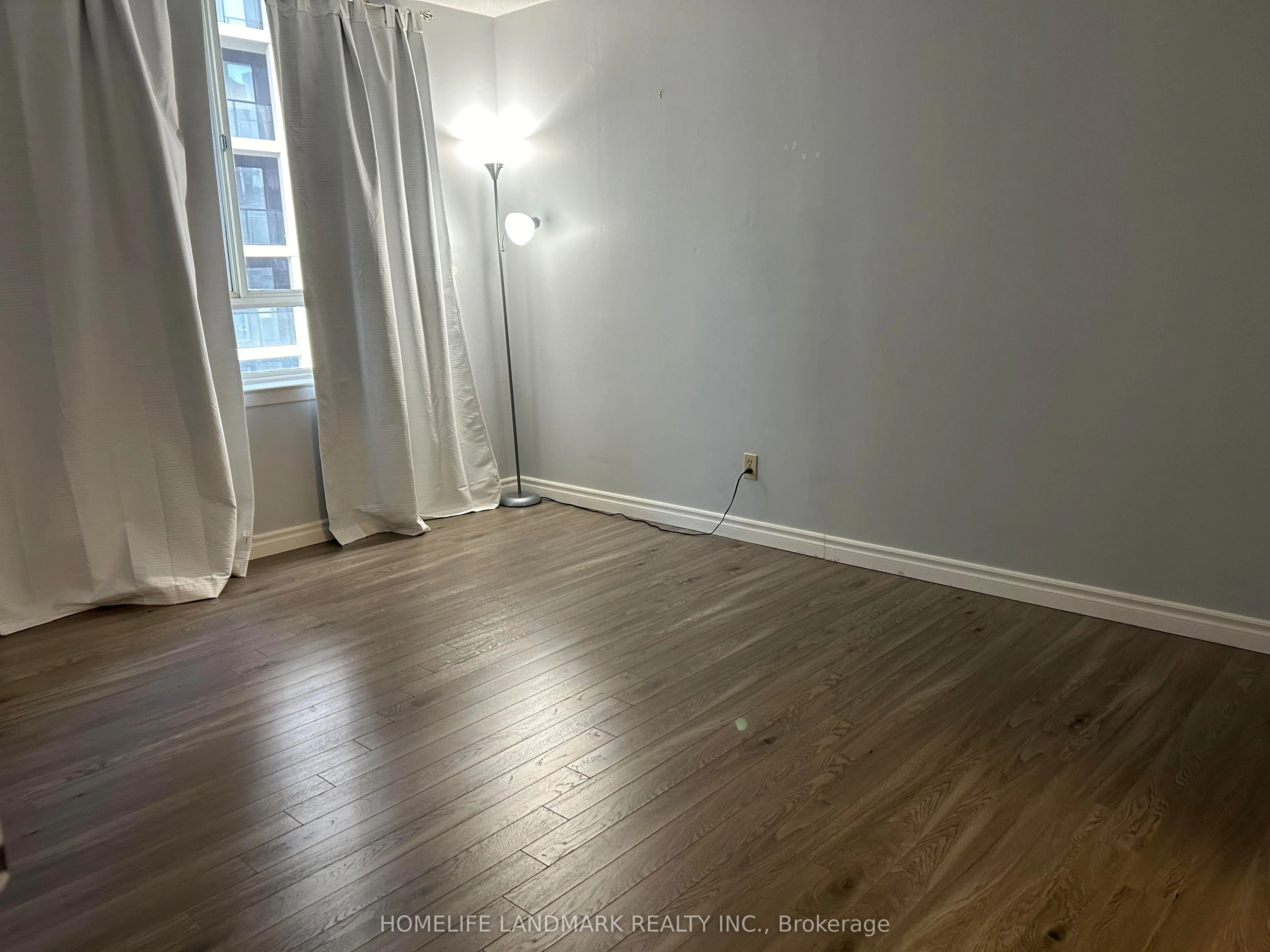 633 Bay Street, #1204