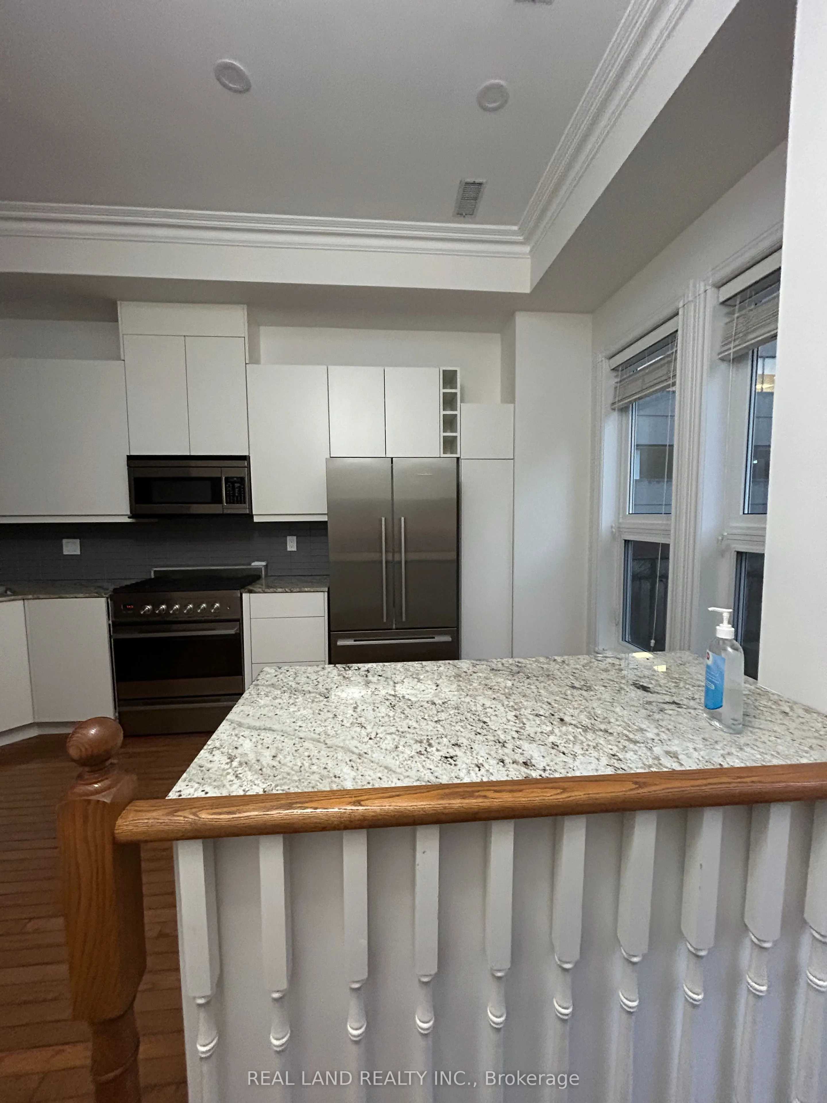 5 Joseph Salsberg Lane E
