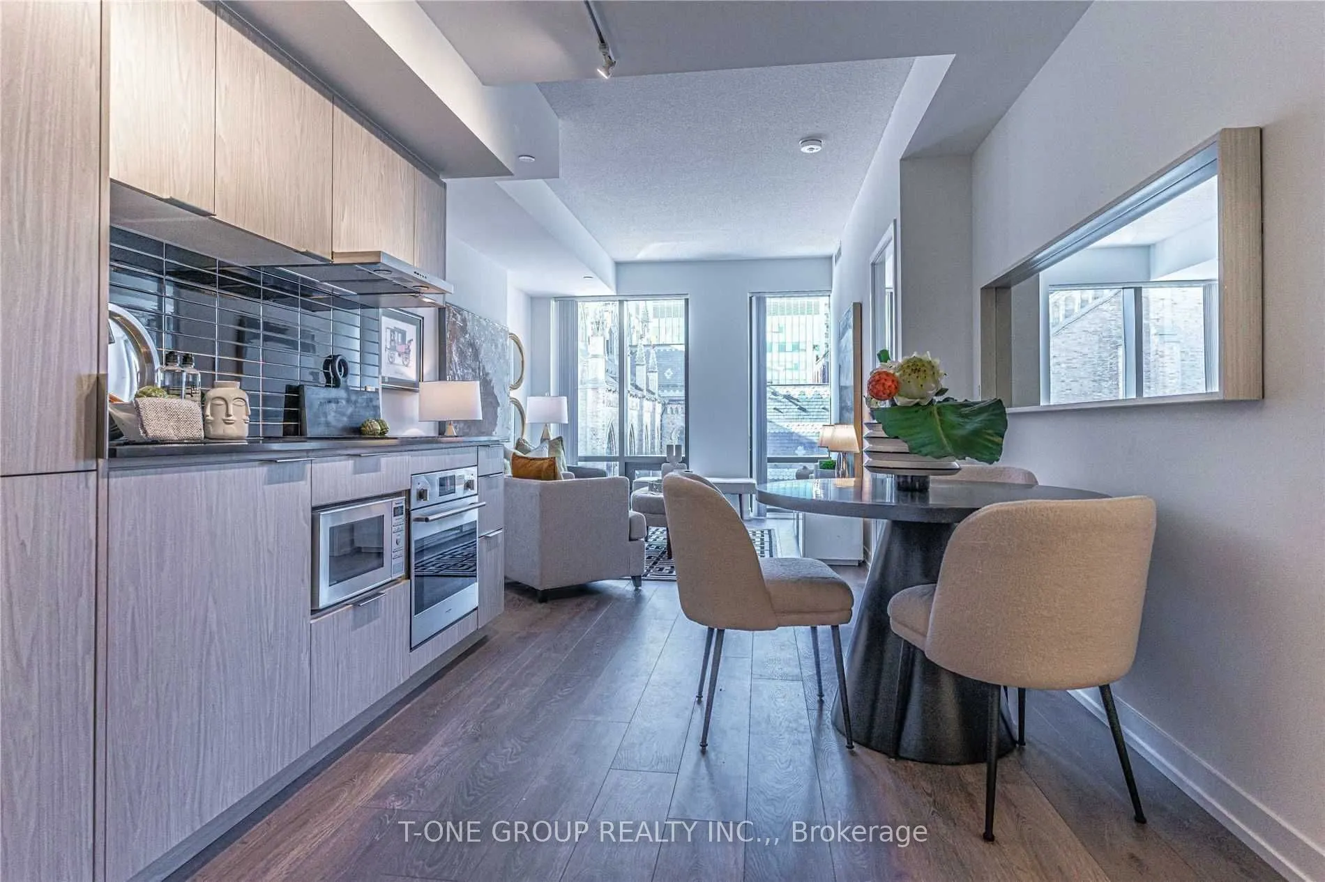 60 Shuter Street, #316