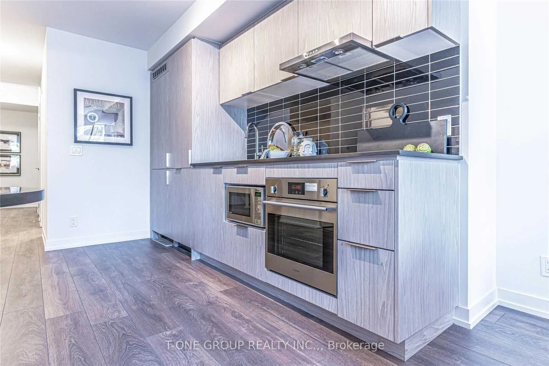 60 Shuter Street, #316