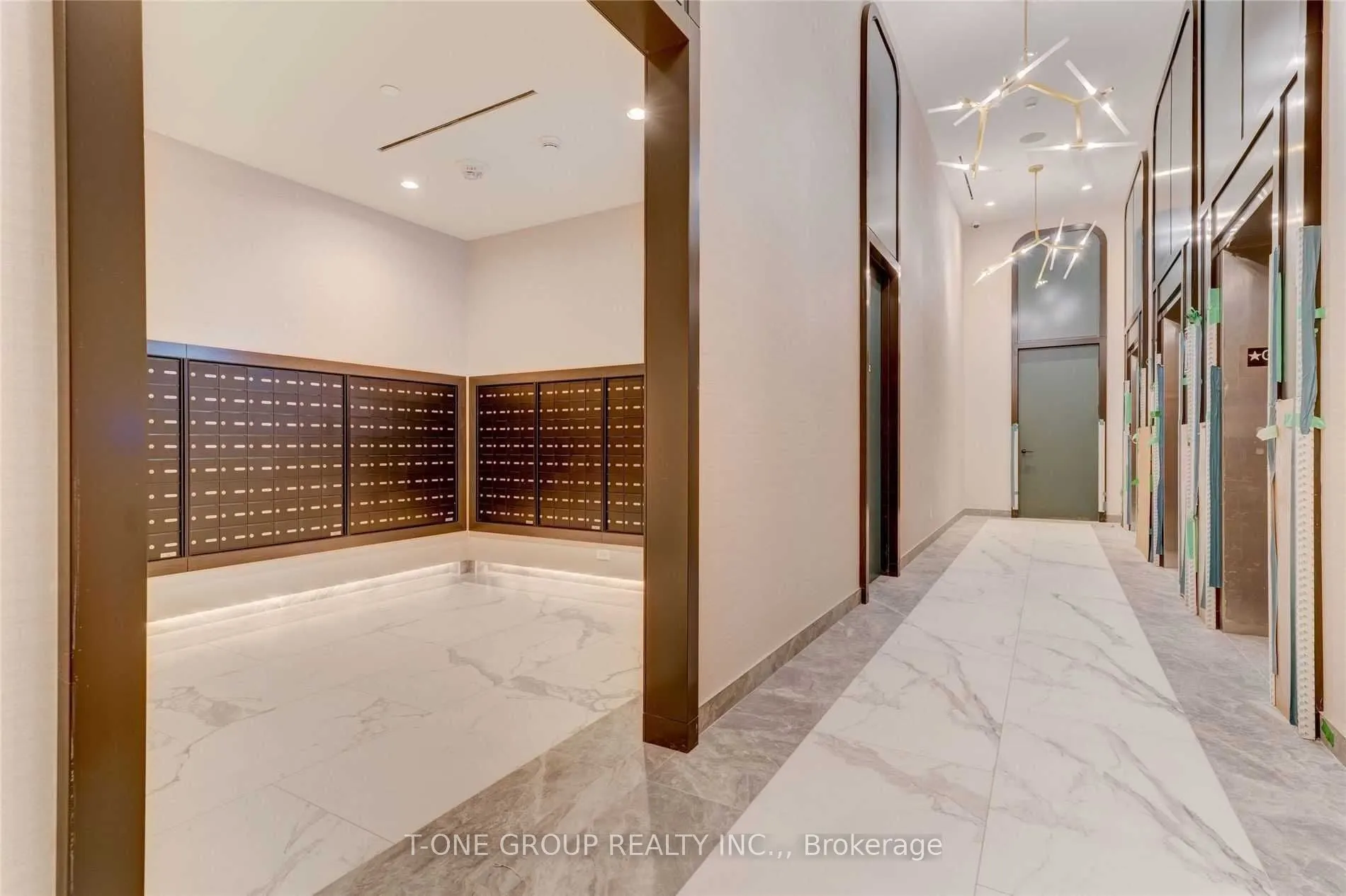 60 Shuter Street, #316