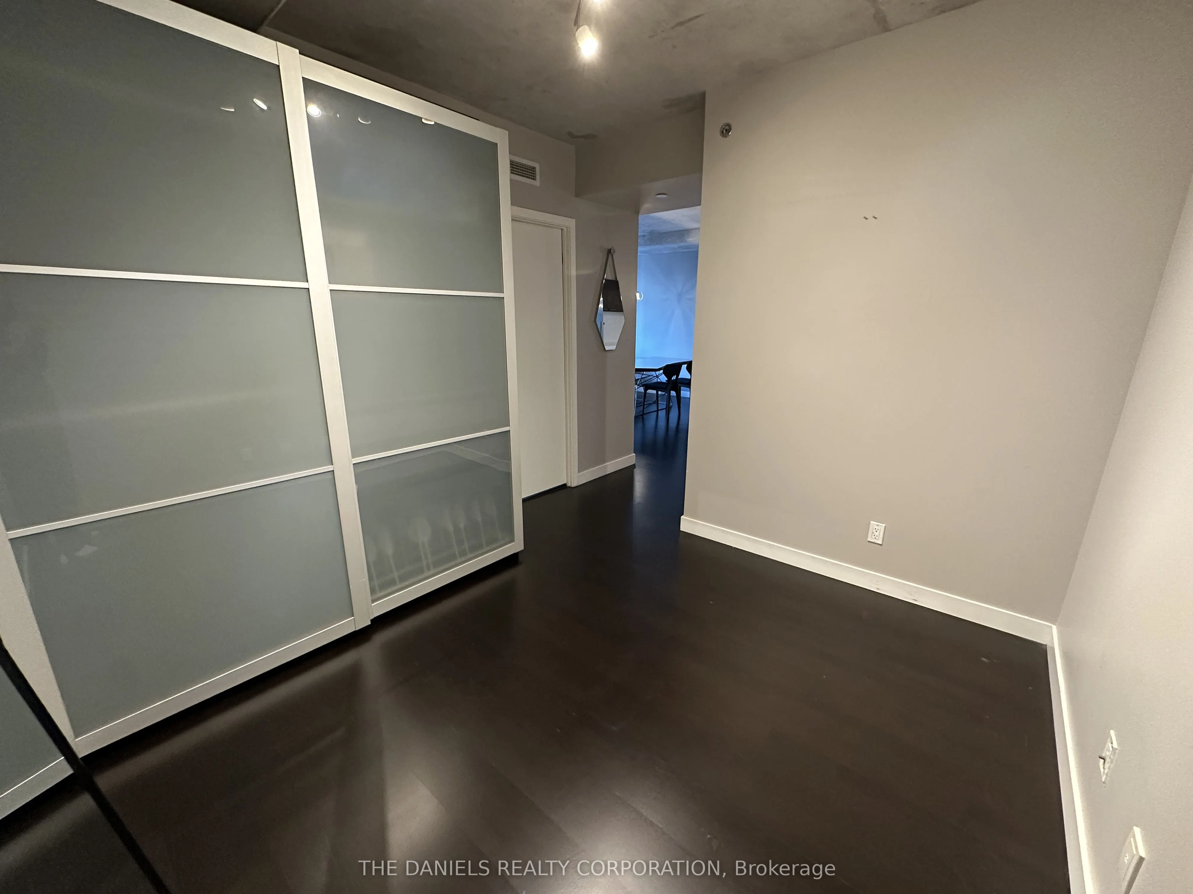 55 Stewart Street, #814