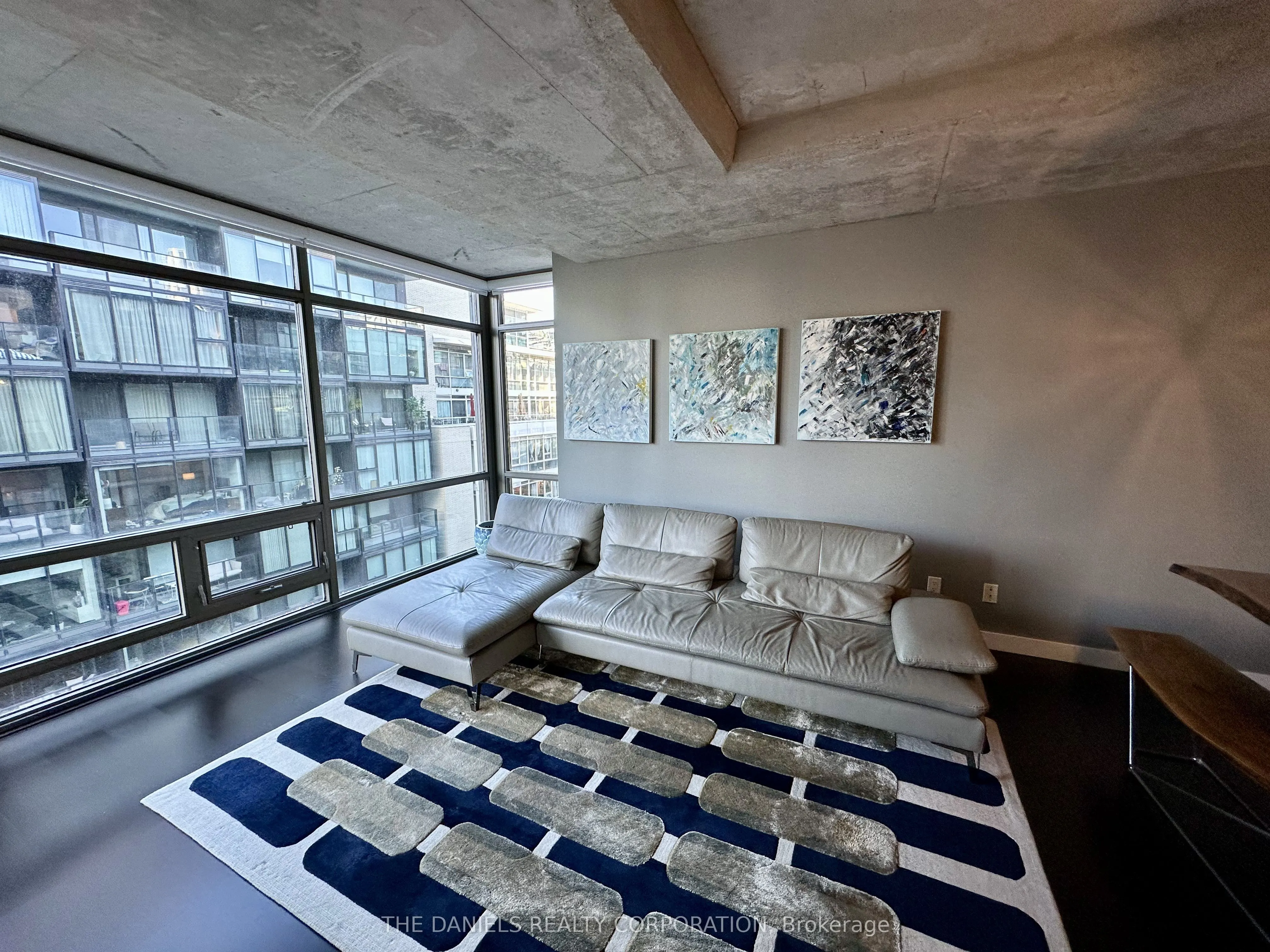55 Stewart Street, #814