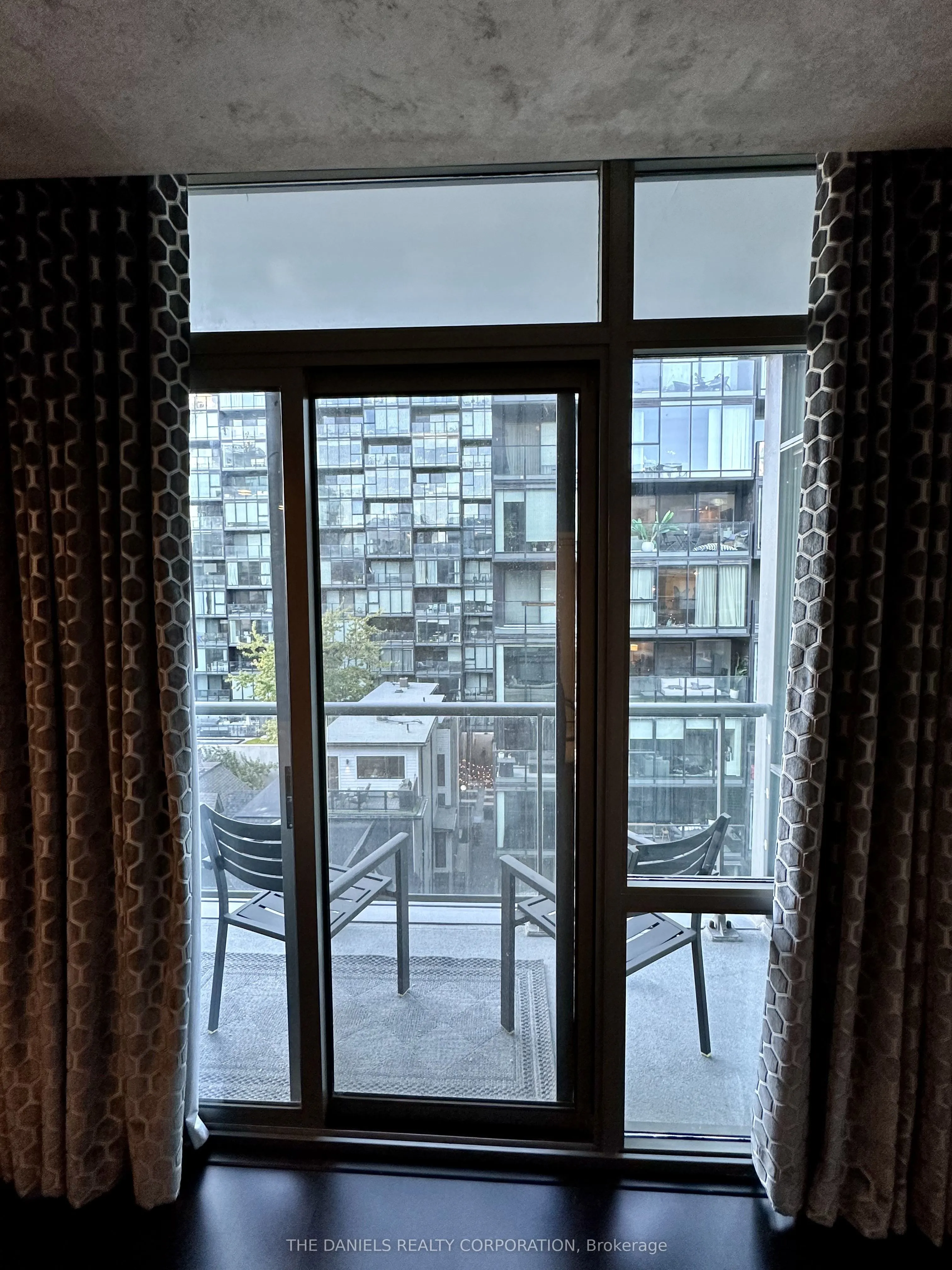 55 Stewart Street, #814