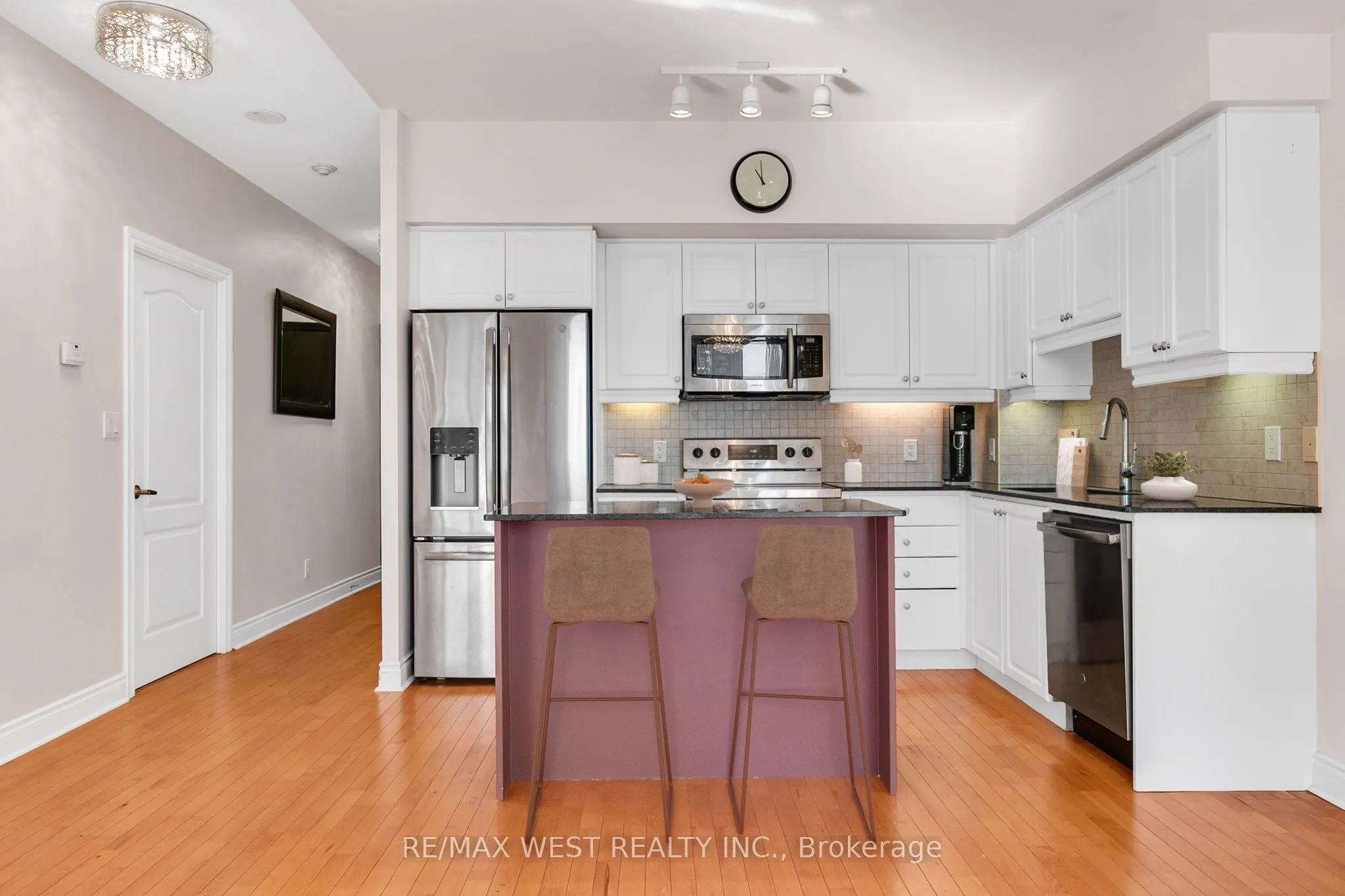 1105 Leslie Street, #701