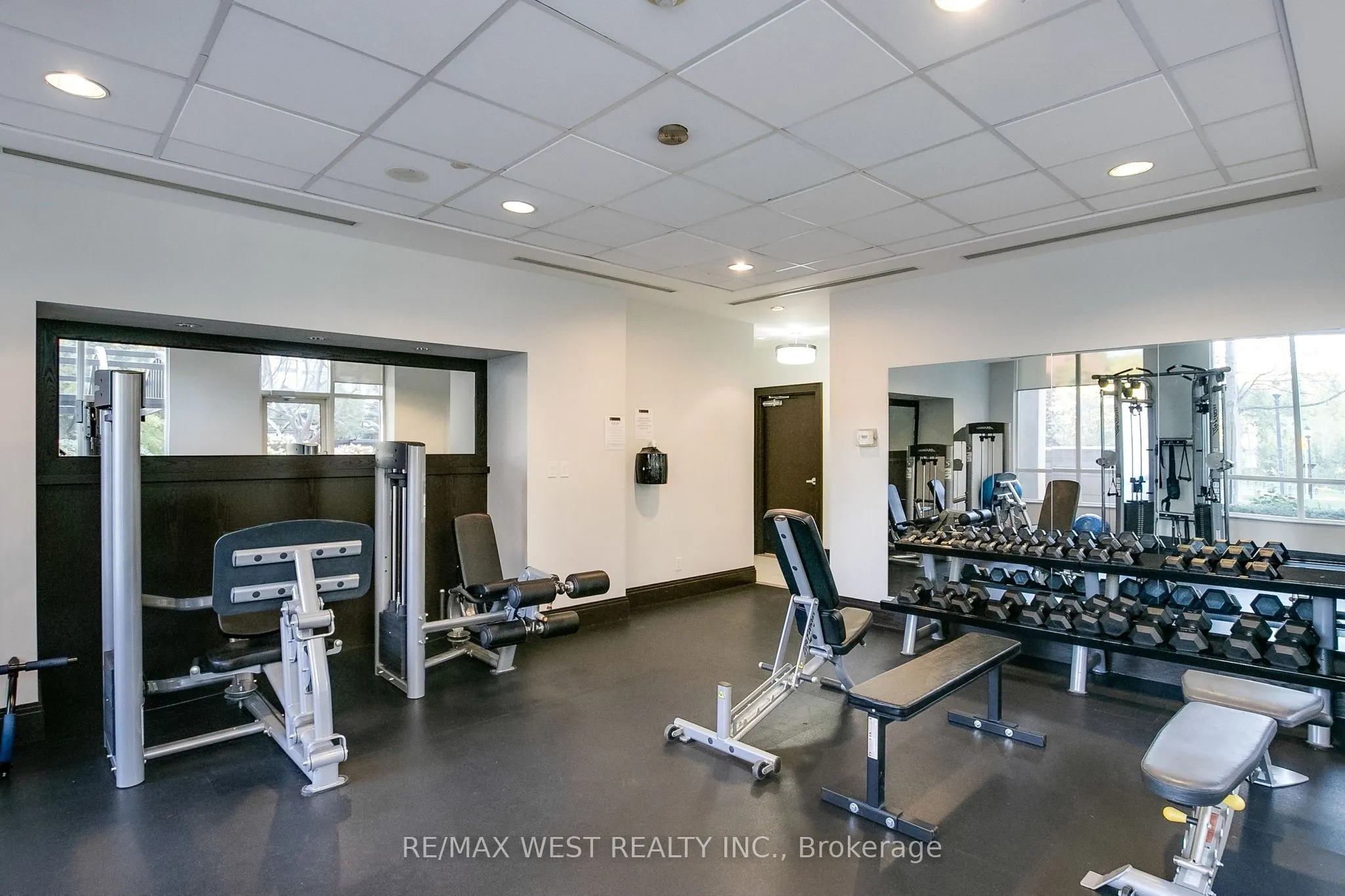 1105 Leslie Street, #701