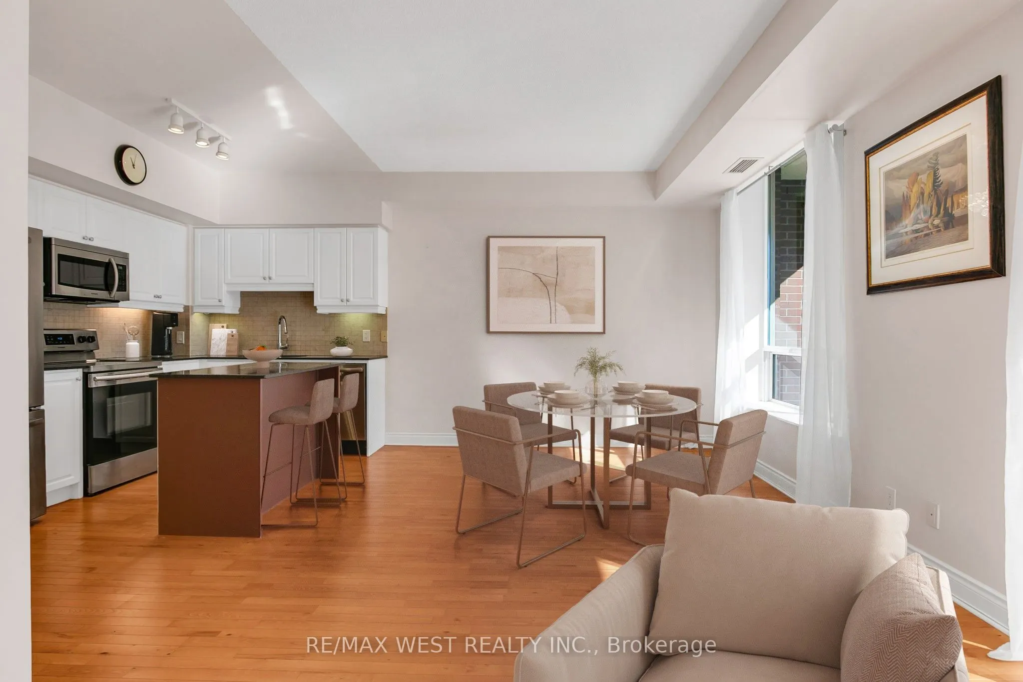 1105 Leslie Street, #701