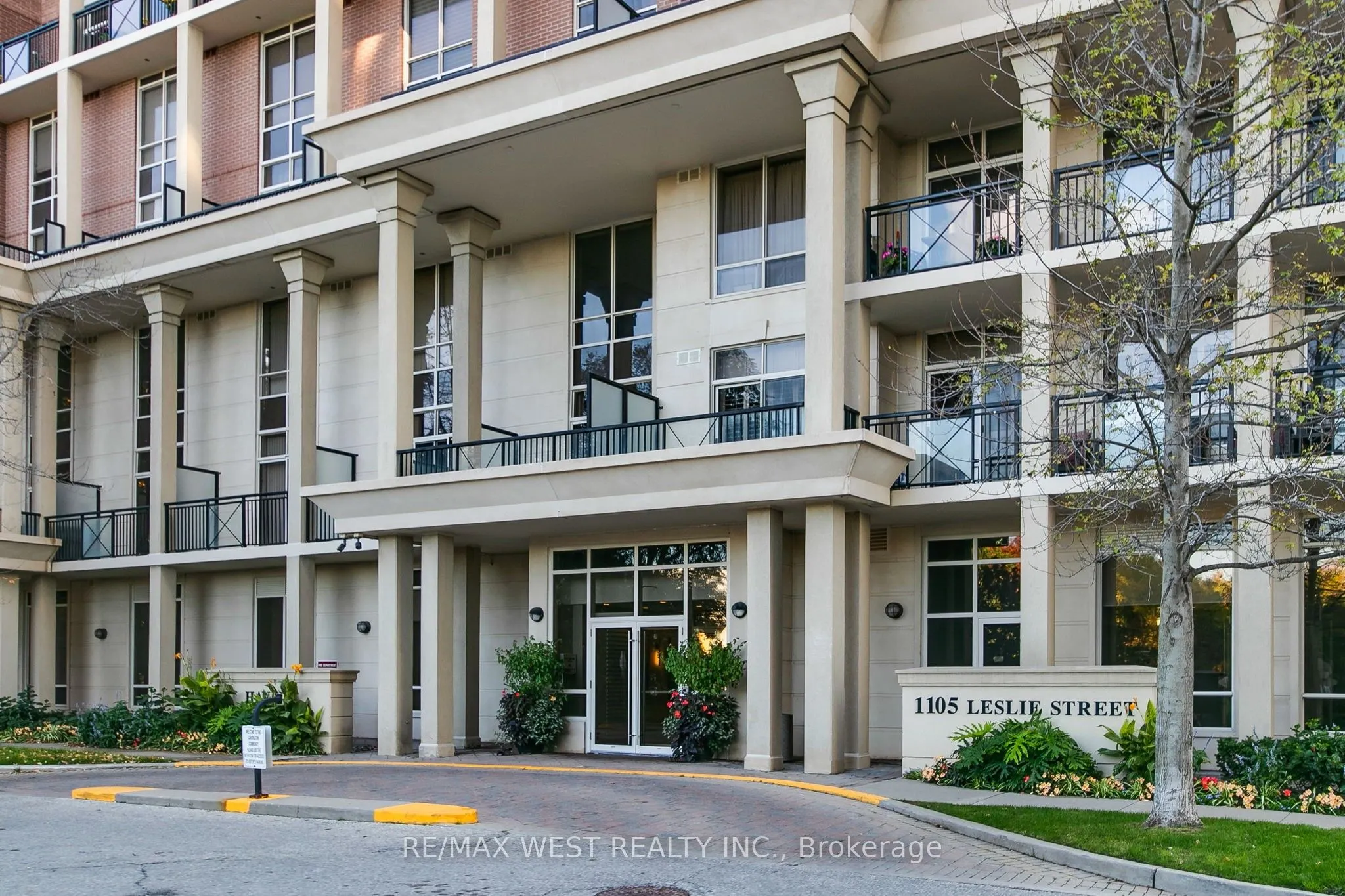 1105 Leslie Street, #701