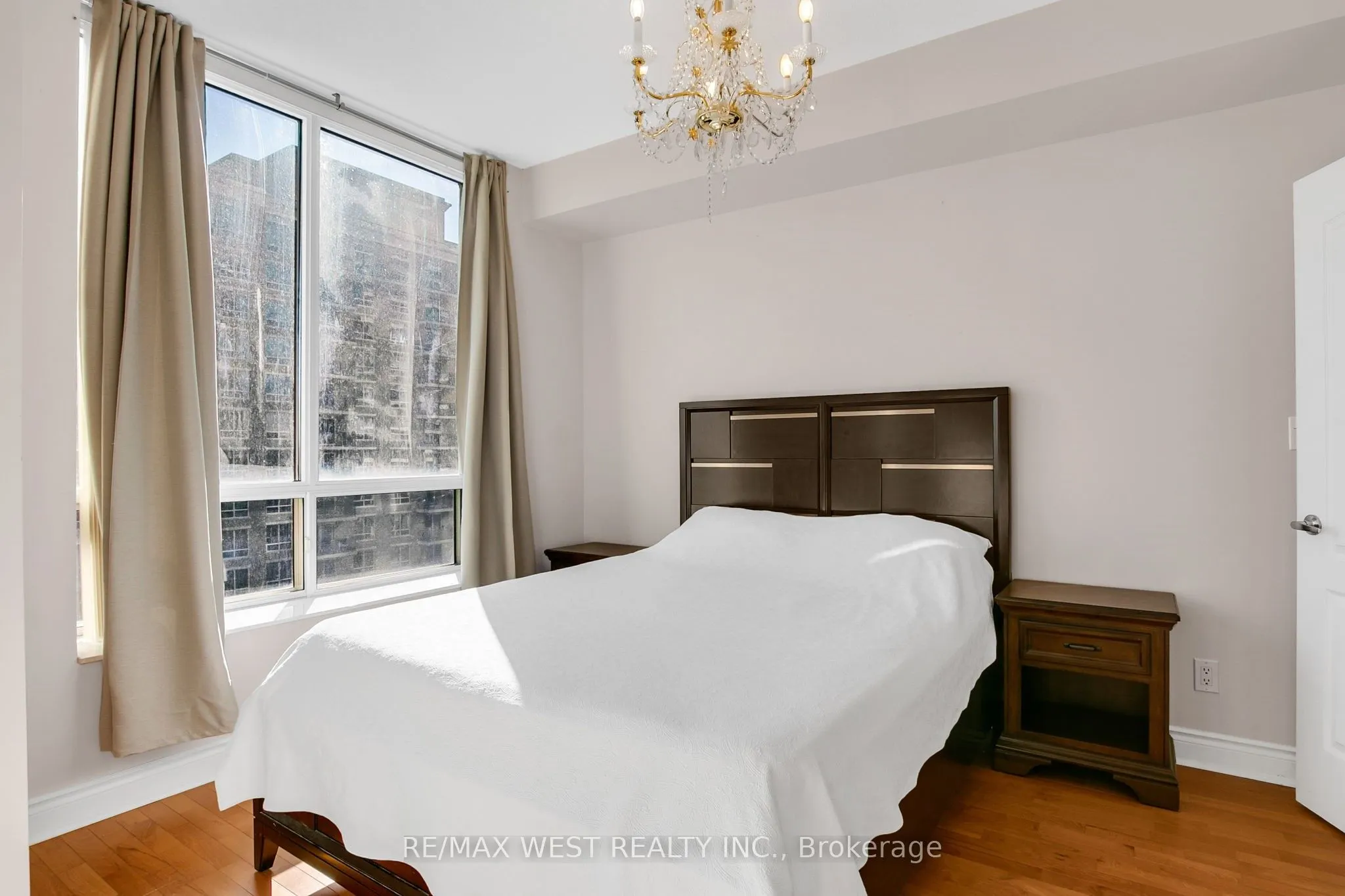 1105 Leslie Street, #701