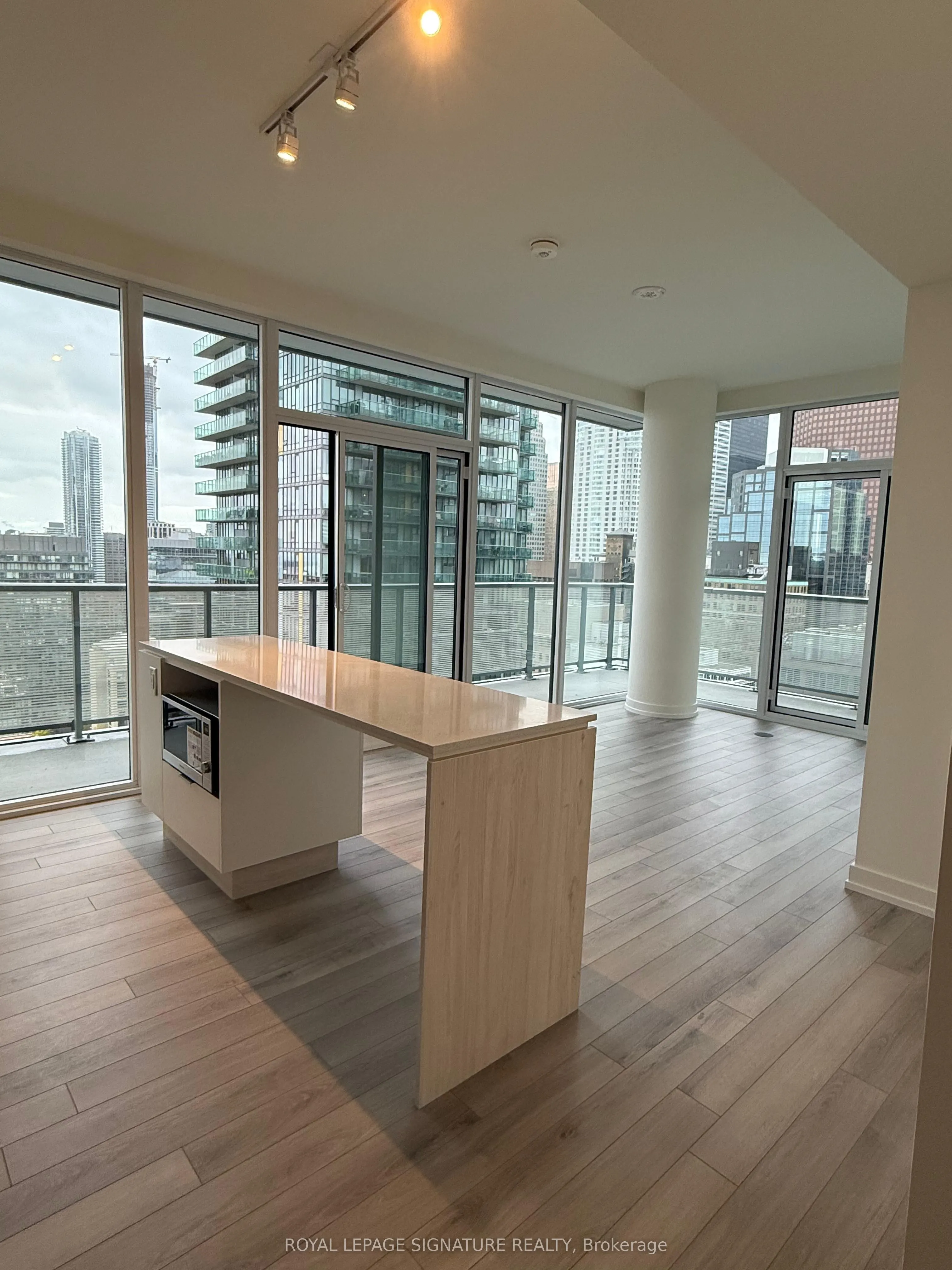 89 Church Street, #2909