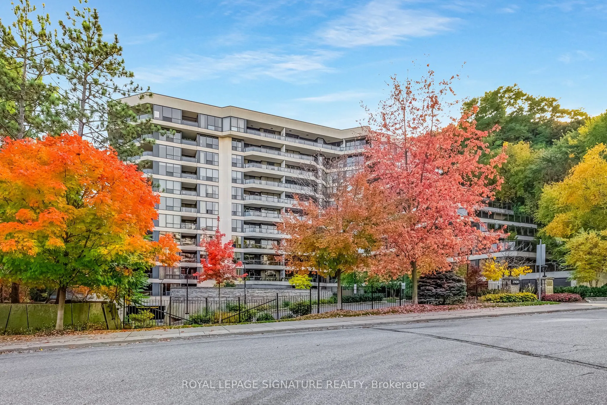 3900 Yonge Street, #405