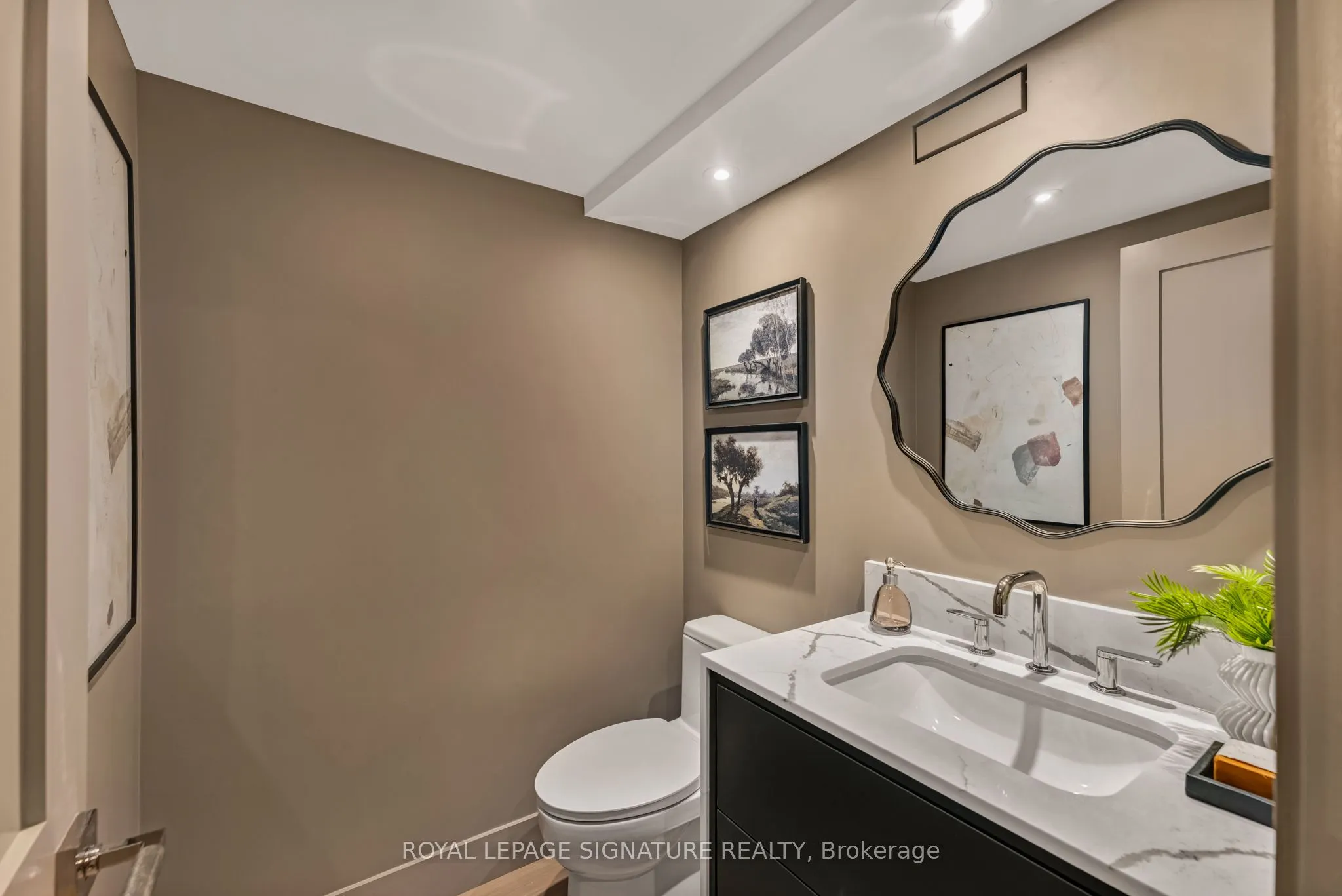 3900 Yonge Street, #405