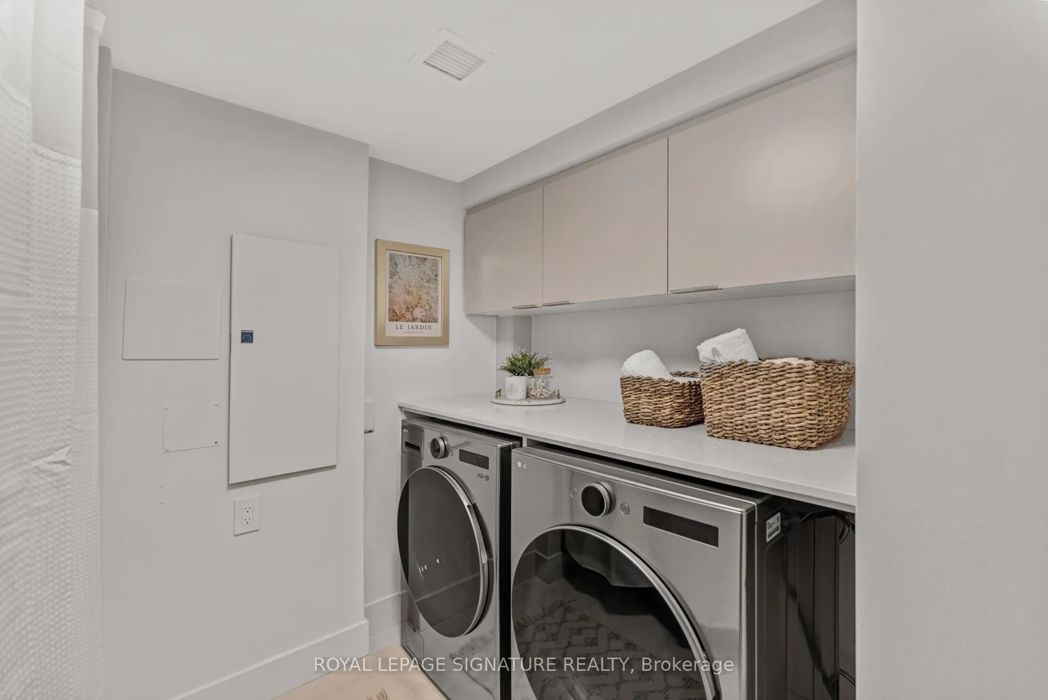 3900 Yonge Street, #405