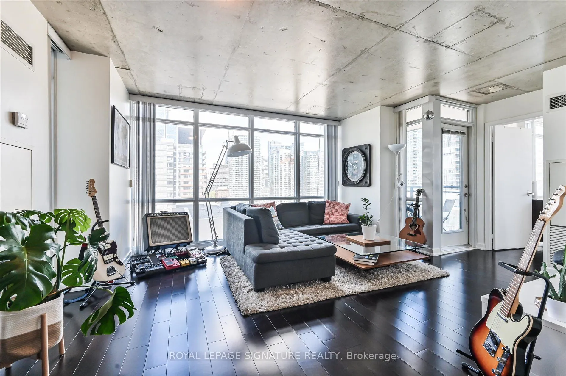 11 Brunel Court, #1506