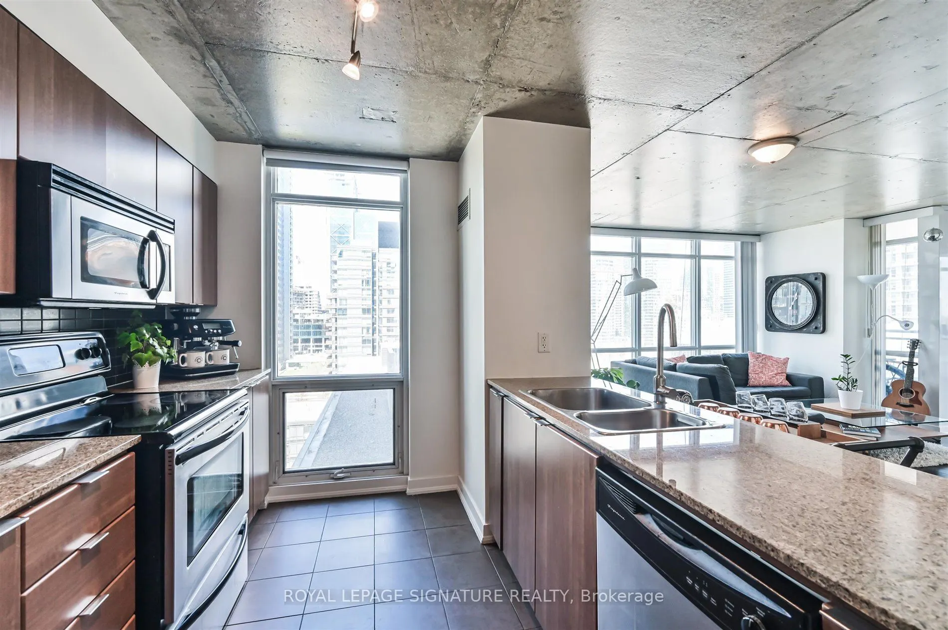 11 Brunel Court, #1506