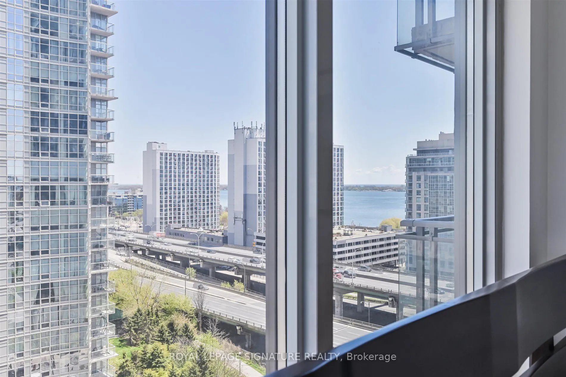11 Brunel Court, #1506