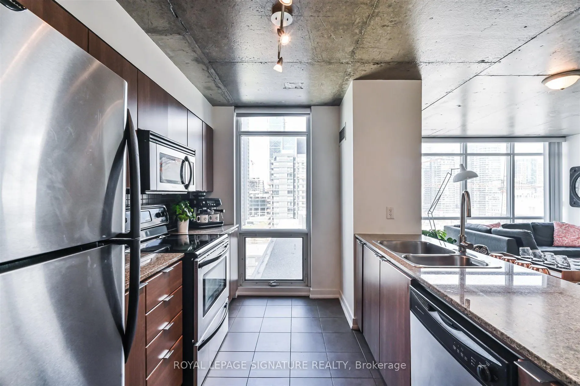 11 Brunel Court, #1506