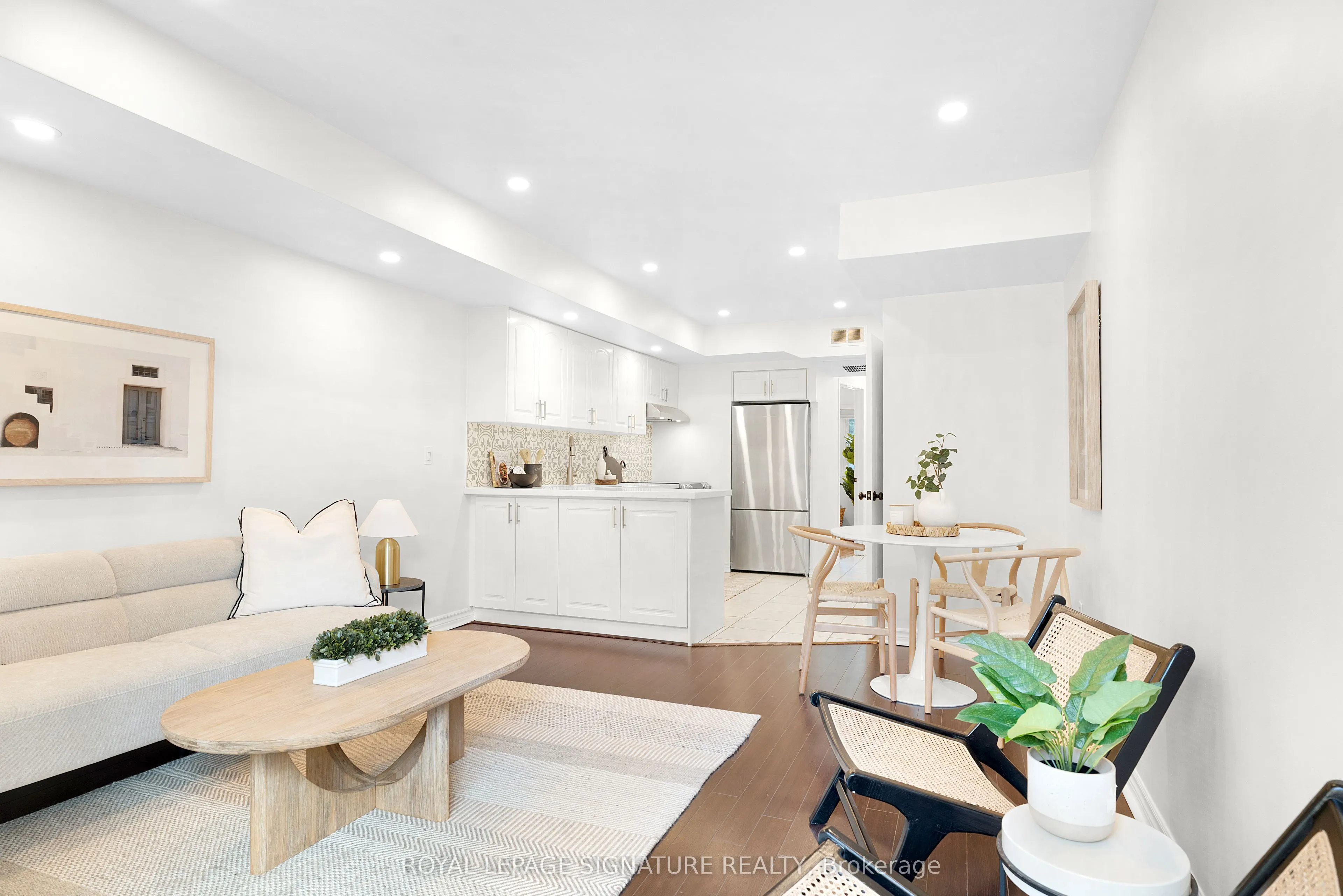 262 St Helens Avenue, #107