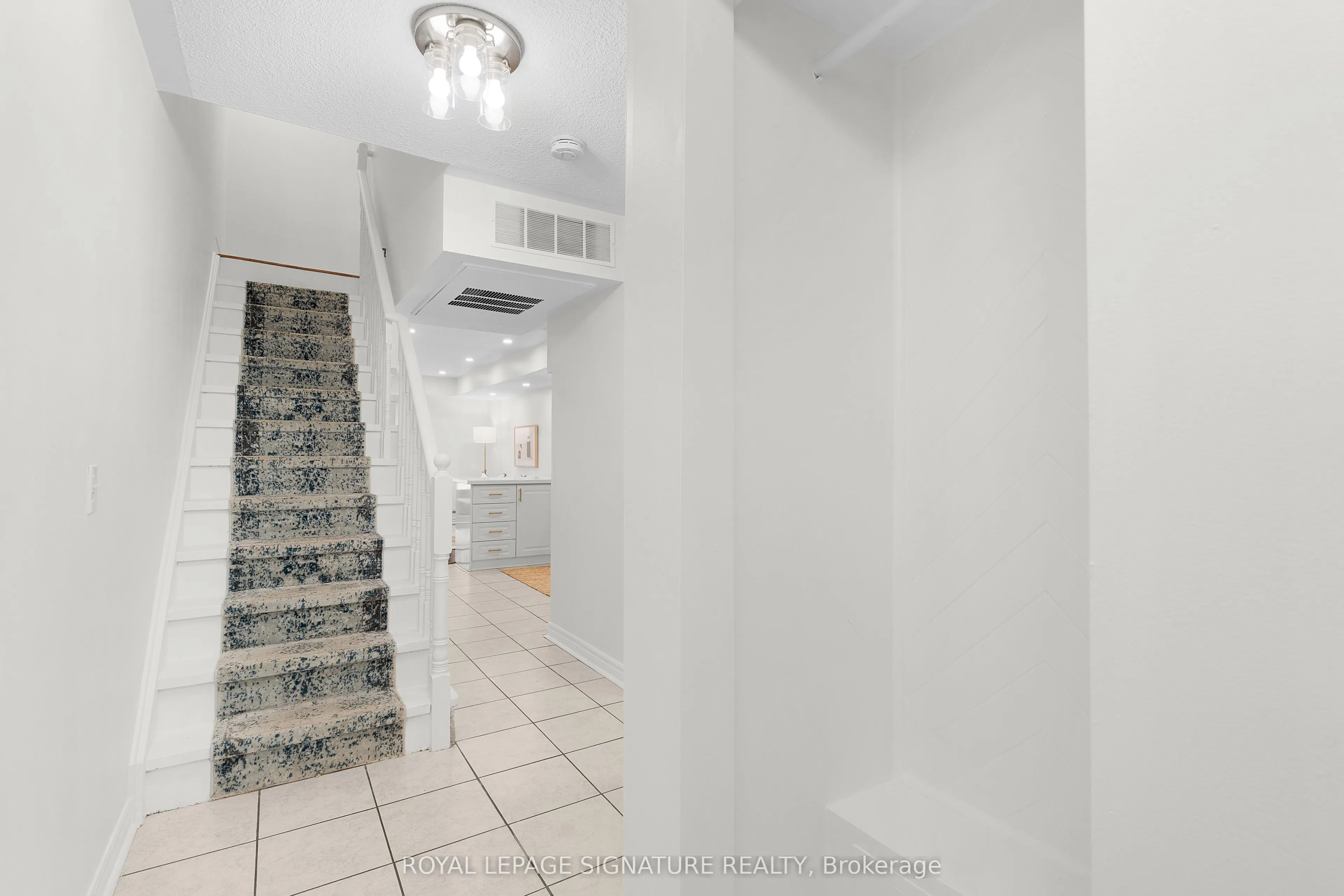 262 St Helens Avenue, #107