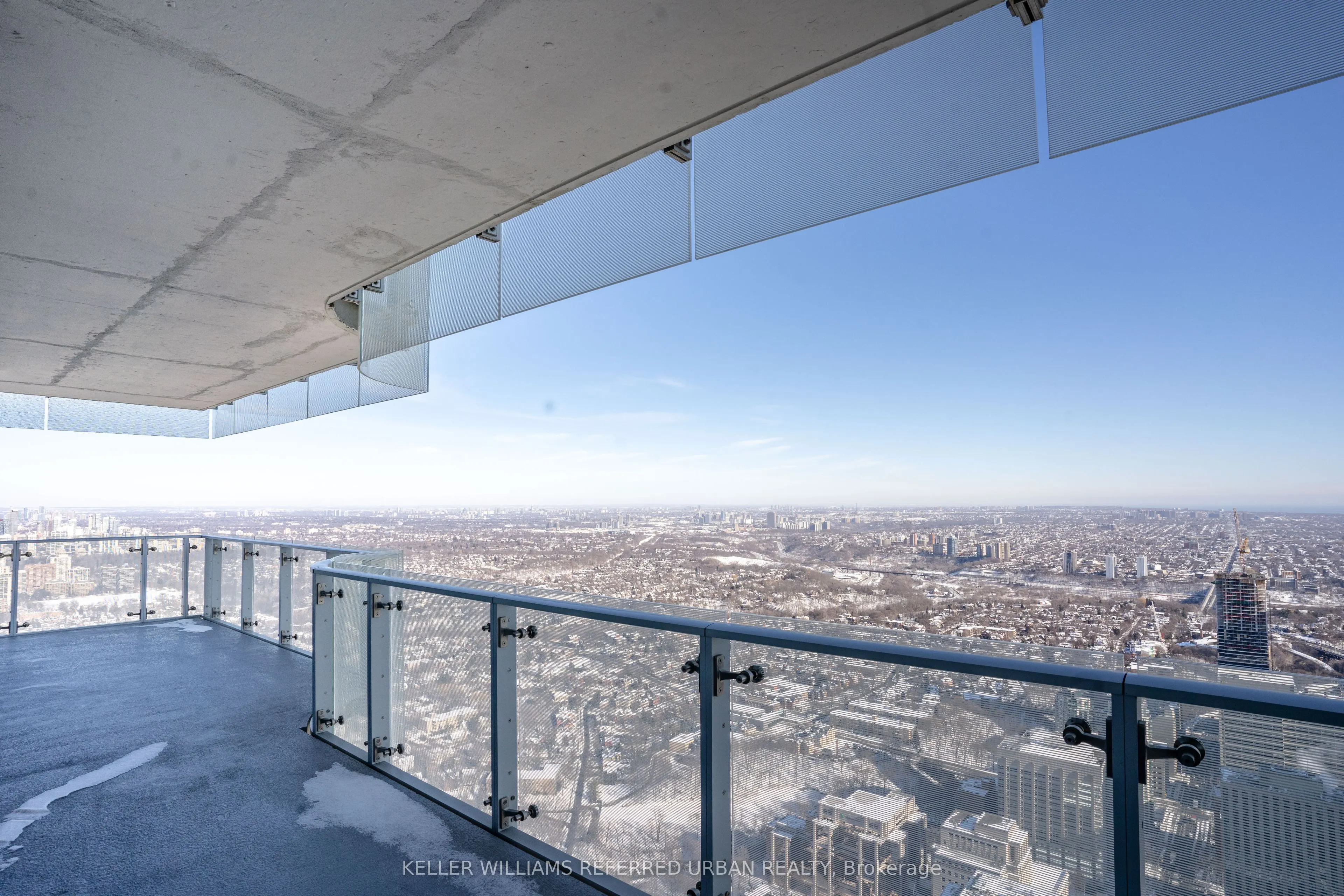 1 Bloor Street E, #7001