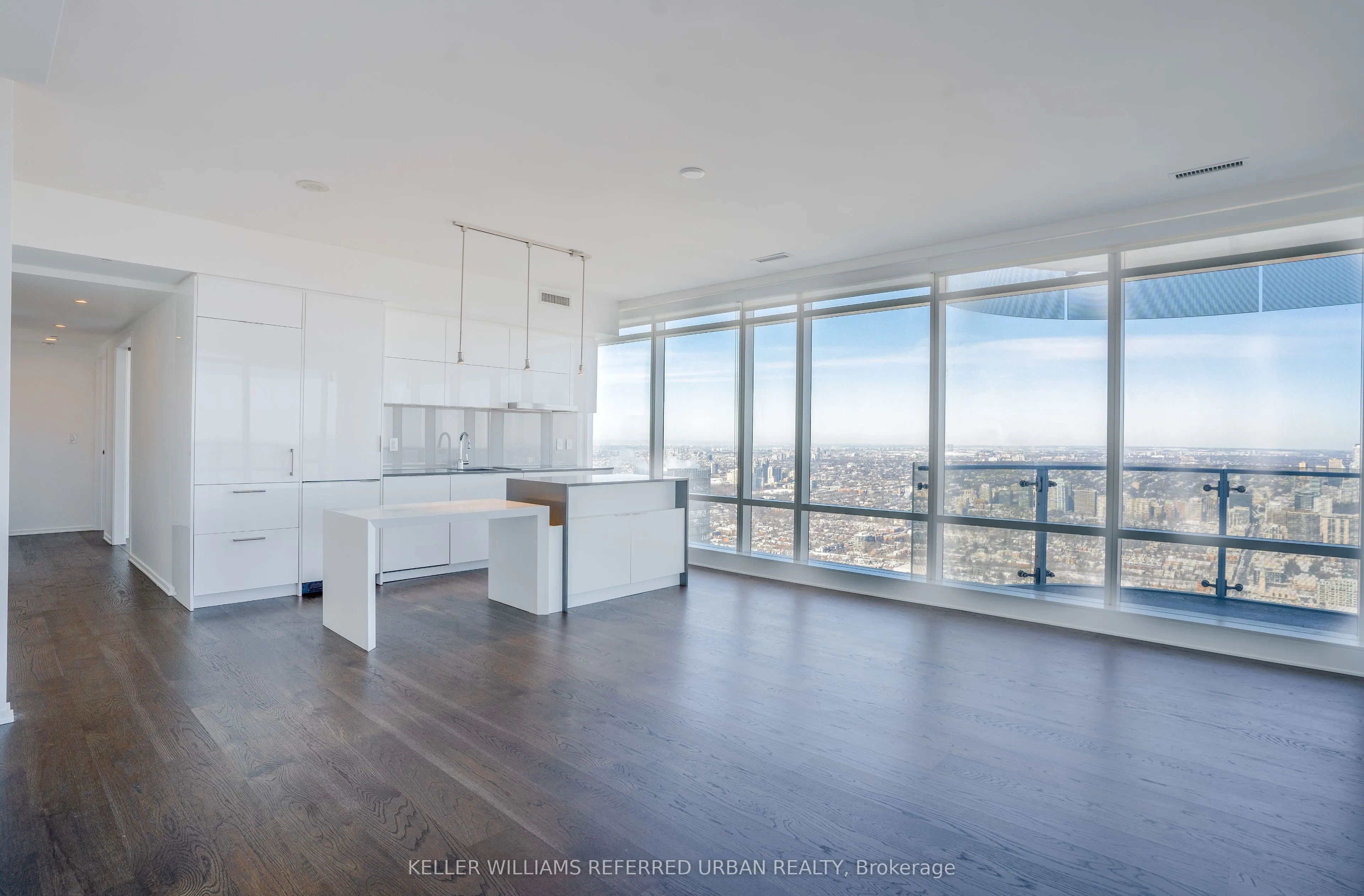 1 Bloor Street E, #7001