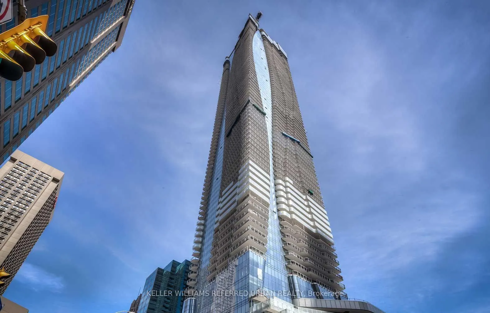 1 Bloor Street E, #7001