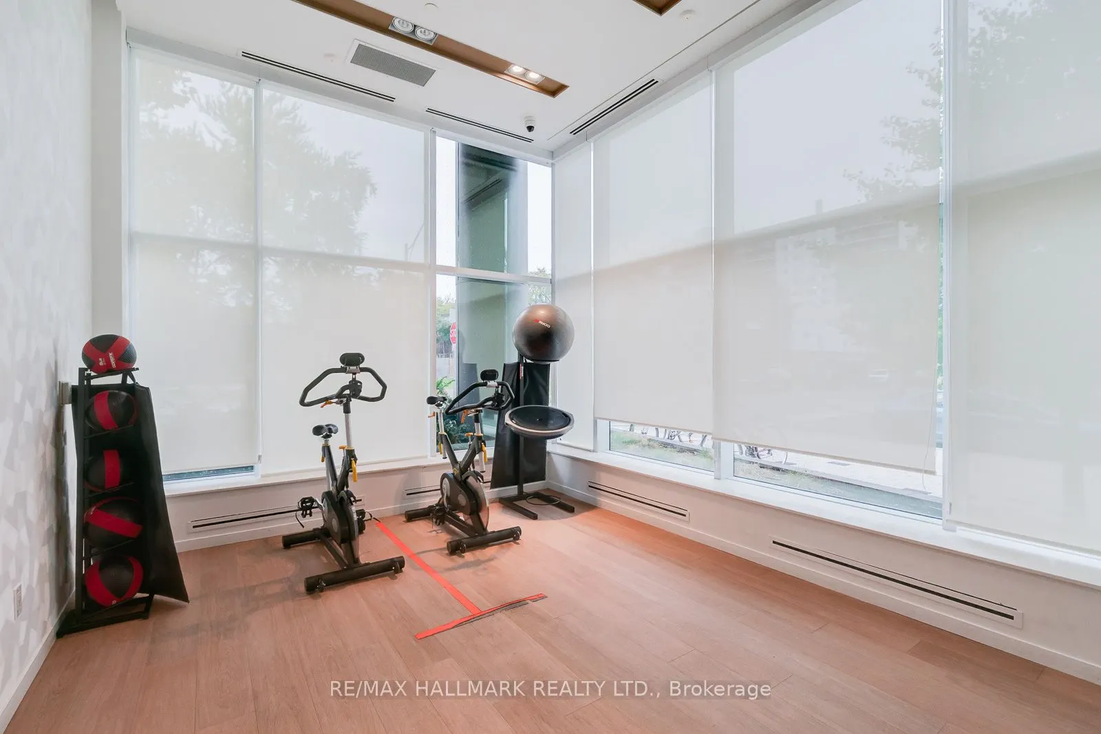 80 Vanauley Street, #420
