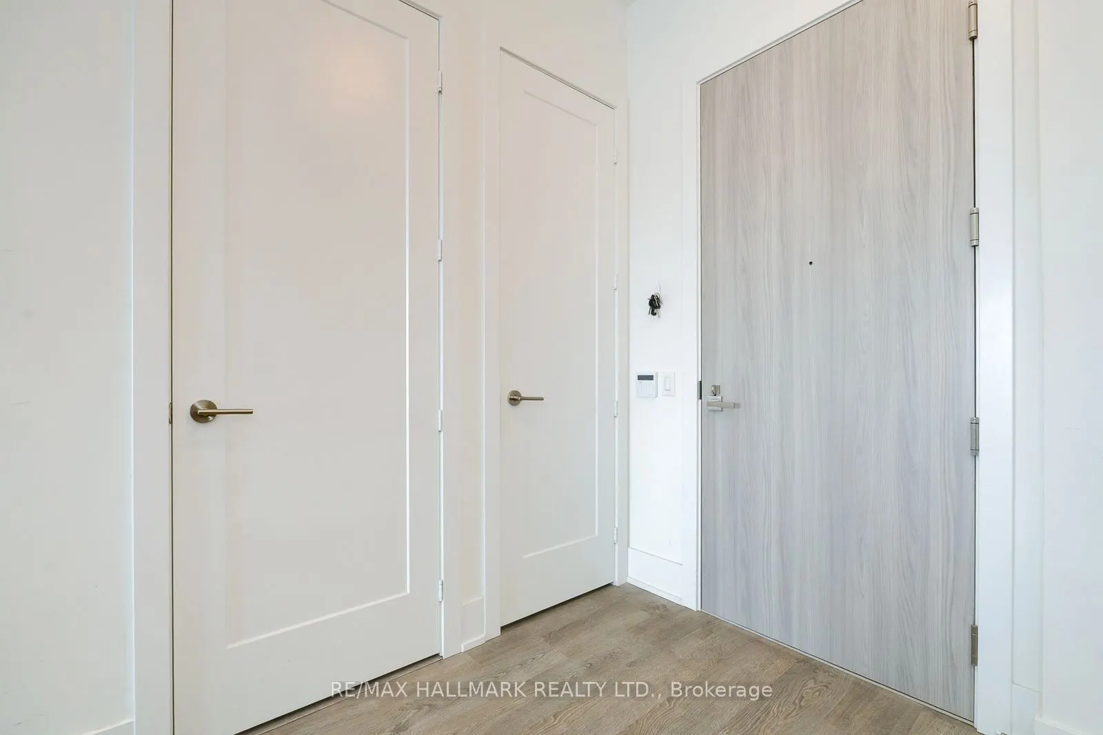 80 Vanauley Street, #420