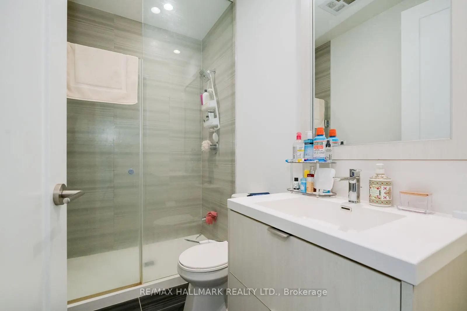 80 Vanauley Street, #420