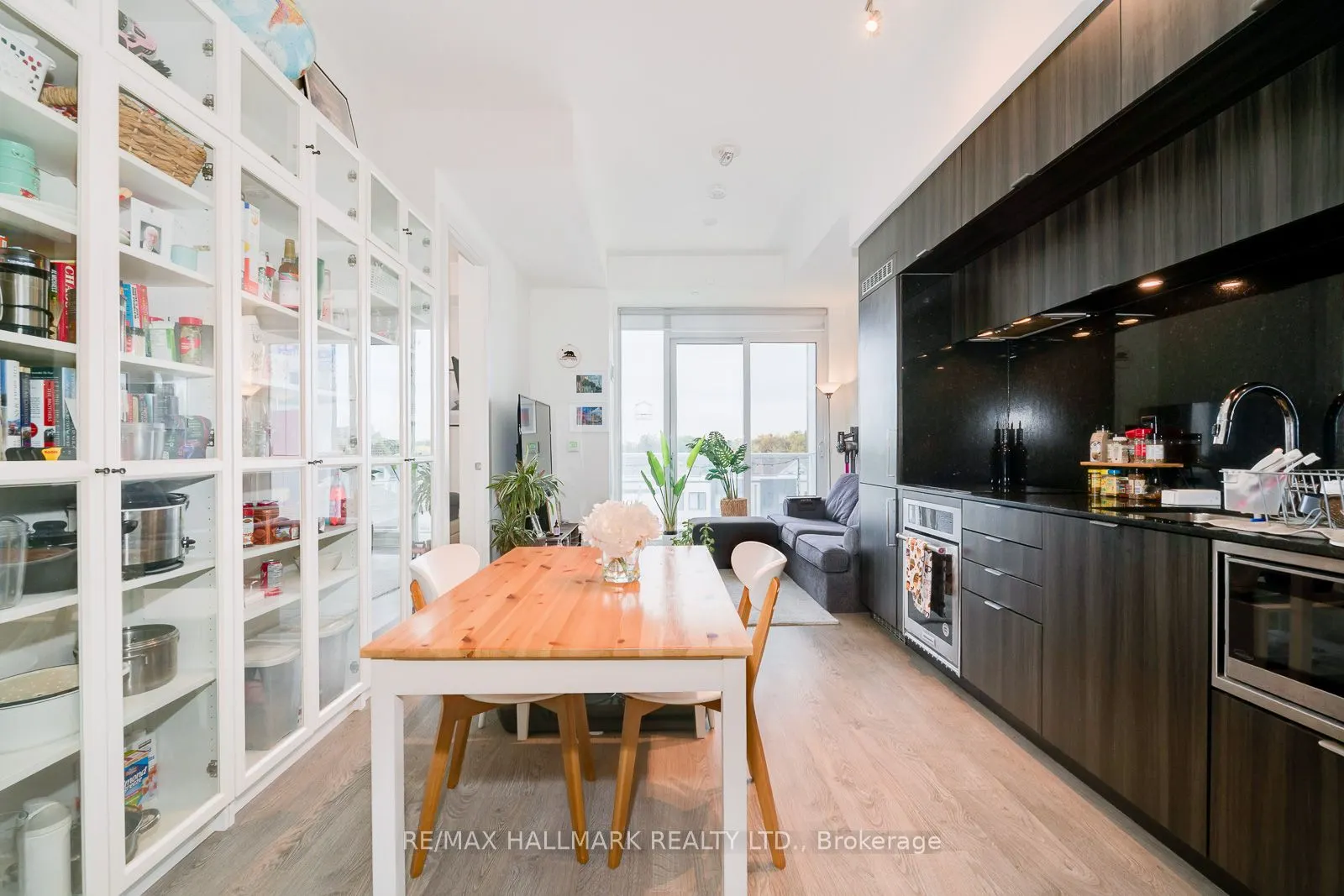 80 Vanauley Street, #420