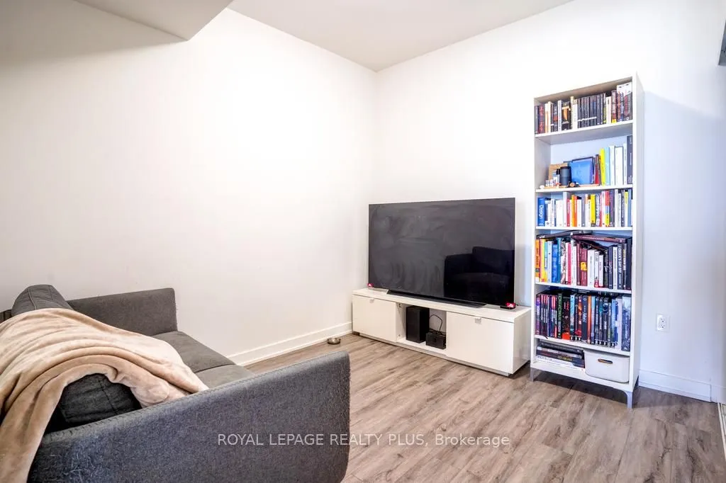 50 Ordnance Street, #1407