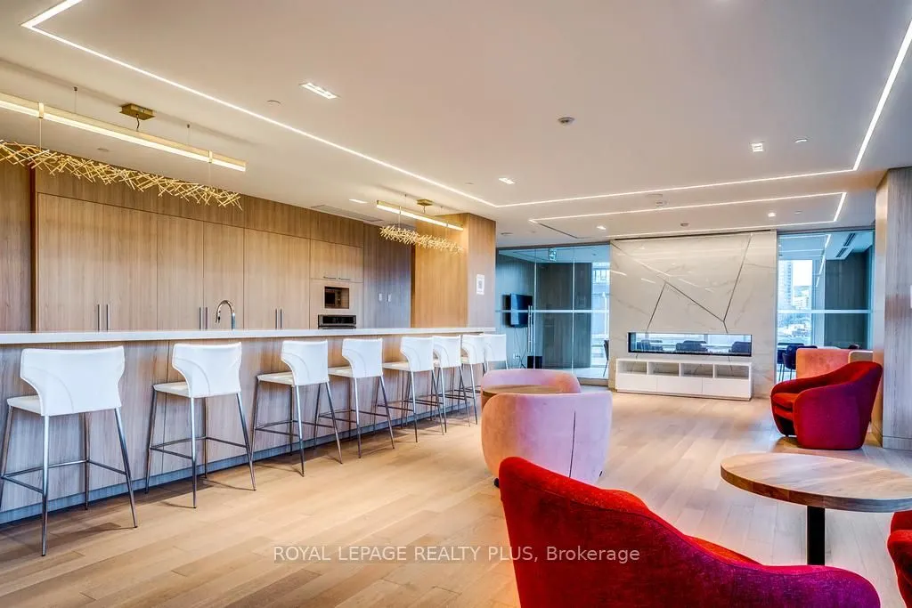 50 Ordnance Street, #1407