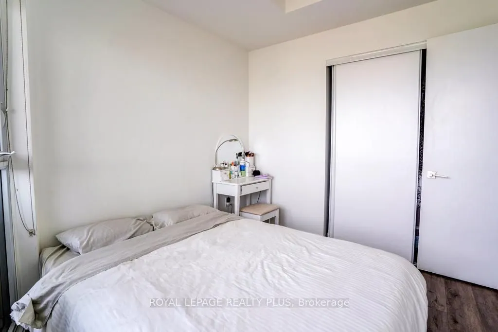50 Ordnance Street, #1407