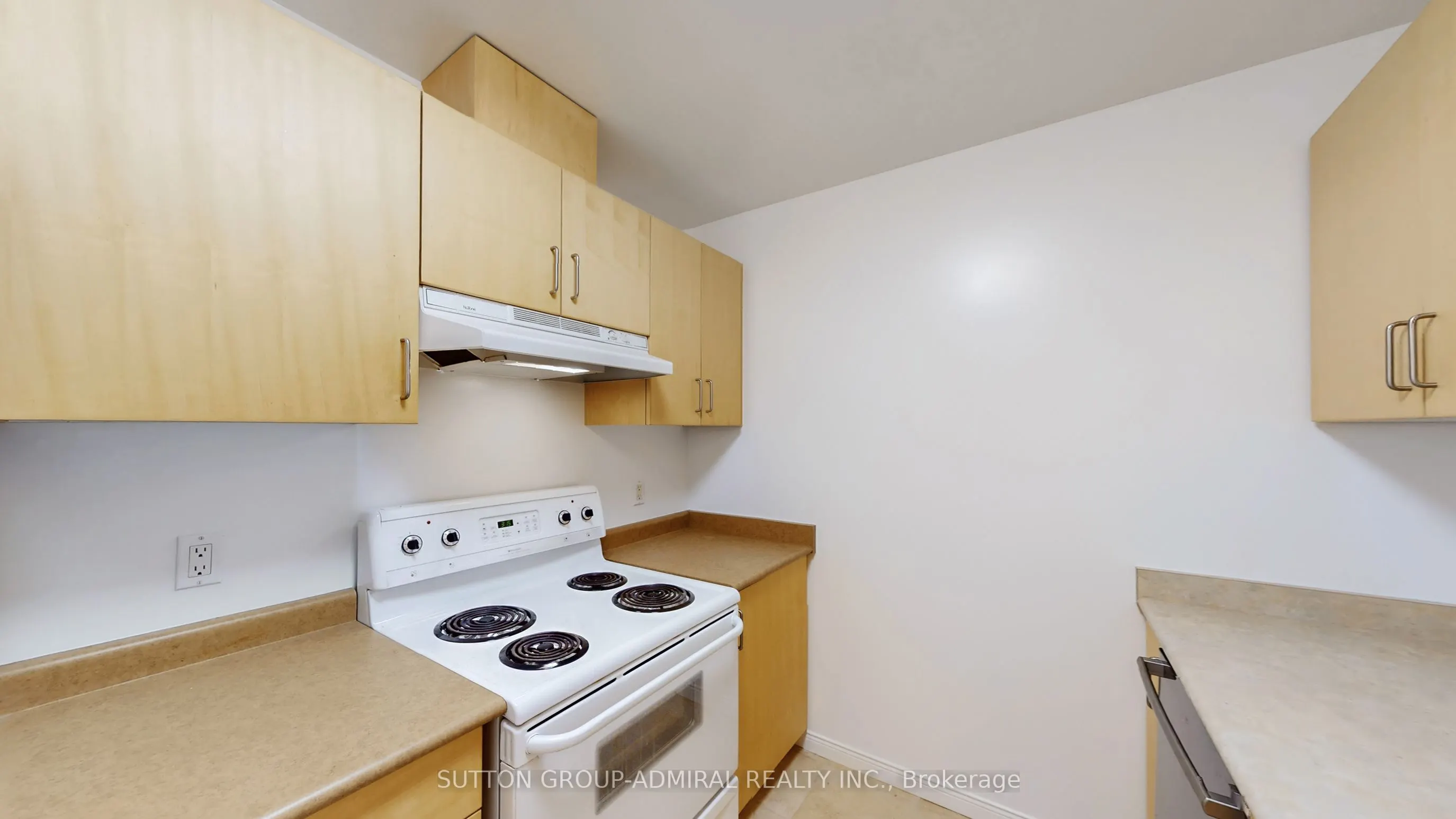 778 Sheppard Avenue W, #303
